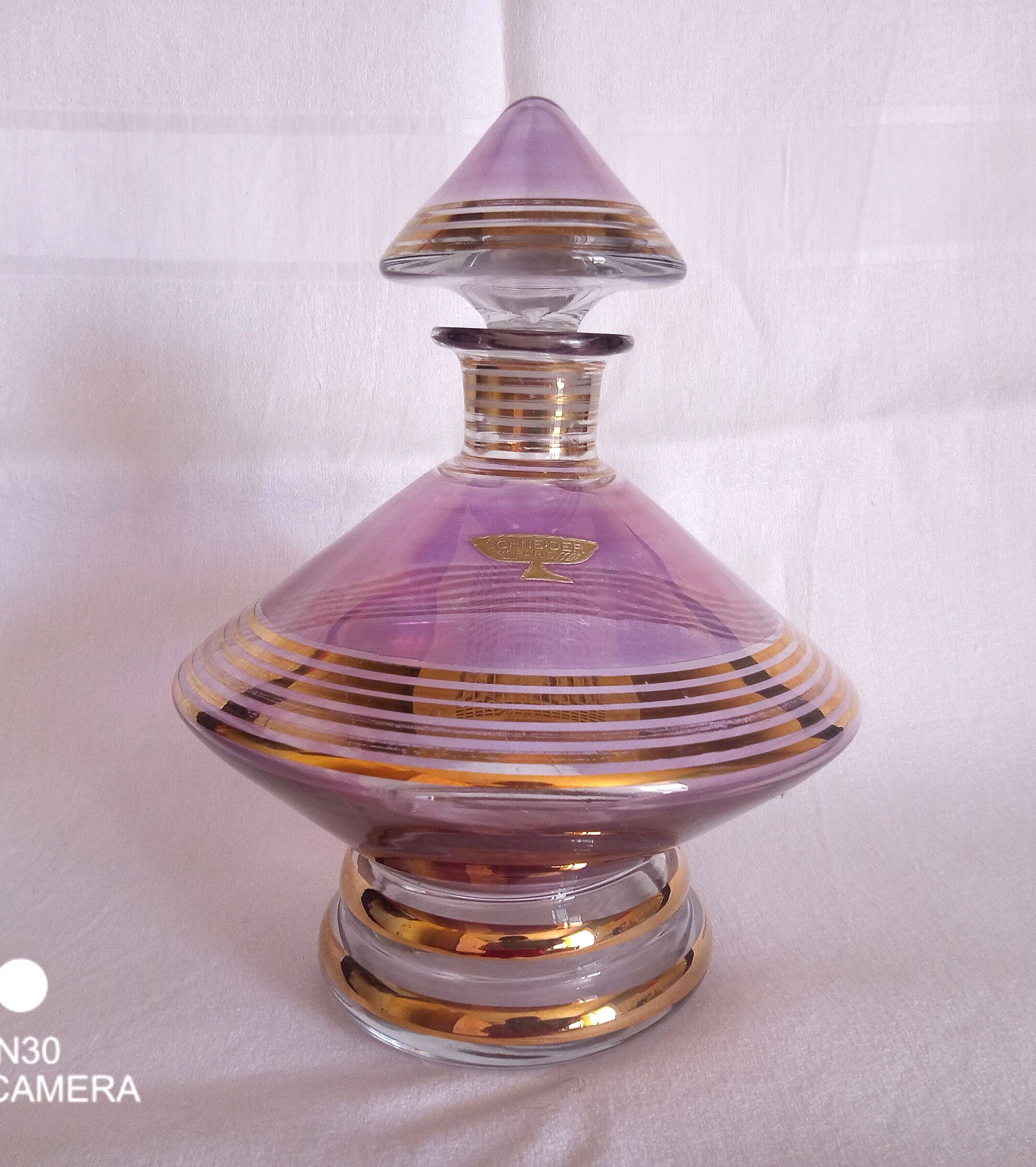 Schneider, Paris - Art Deco liqueur service in lilac tinted glass