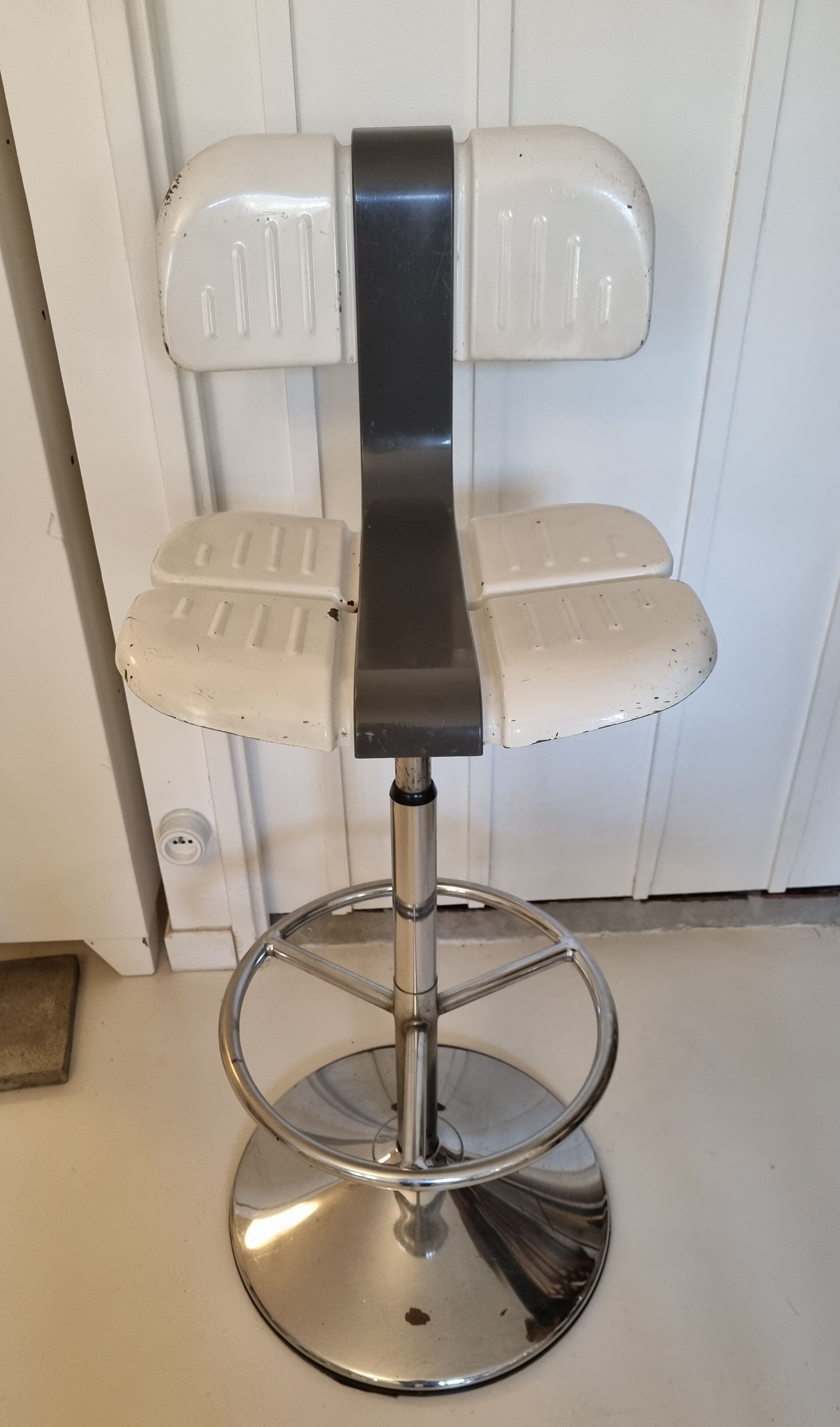Pair of bar stool 70s brand signed brand mirima