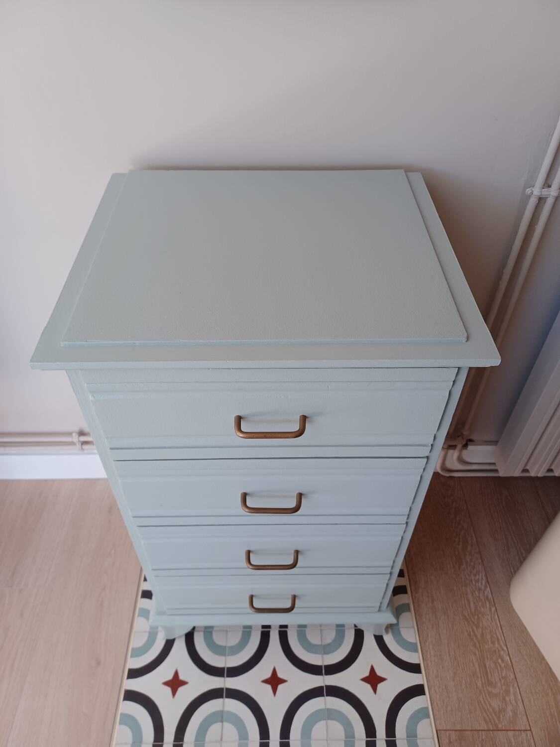 Vintage 4-drawer chest of drawers