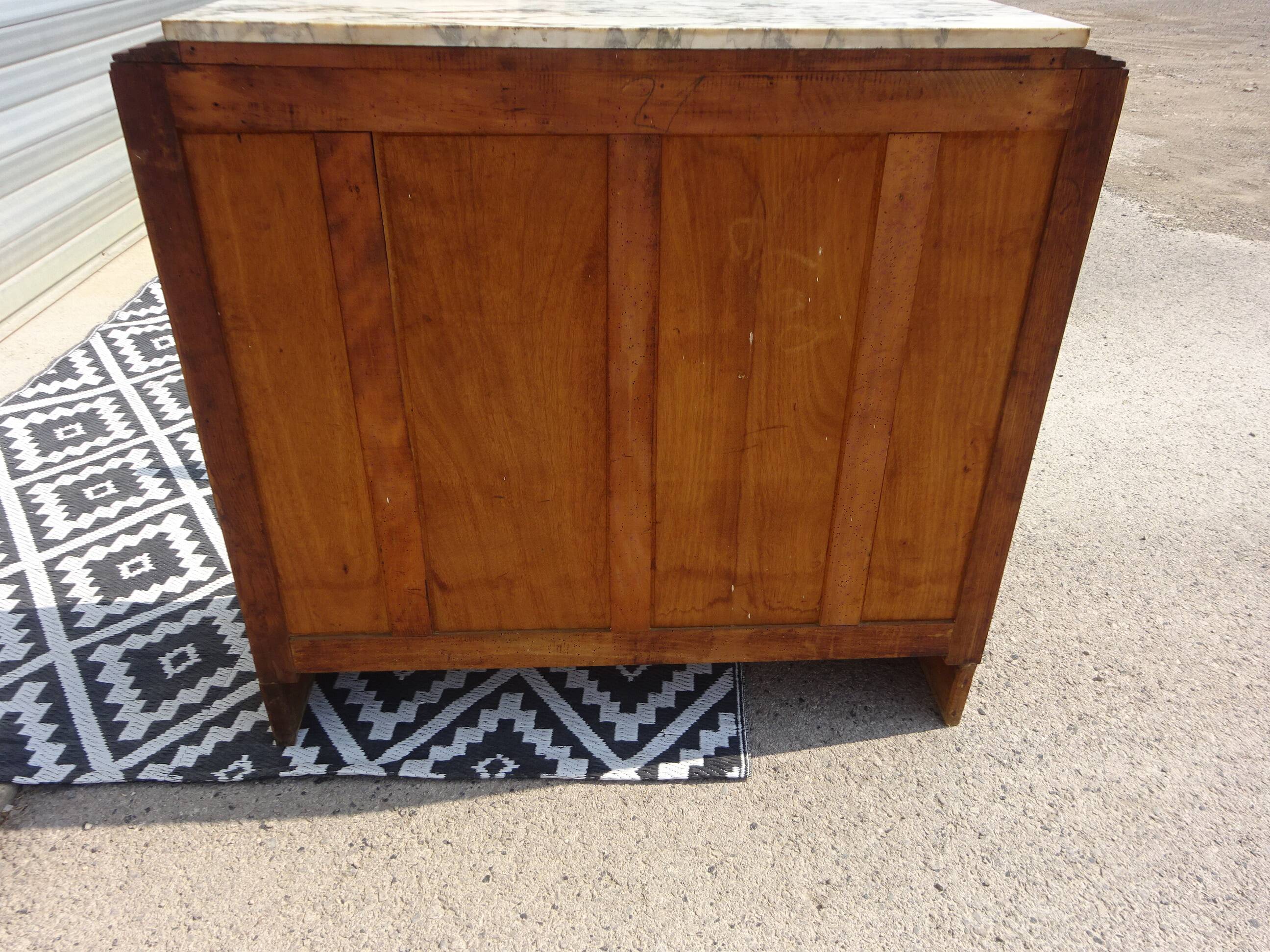 Ancien buffet en chêne et marbre, époque et style Art Déco