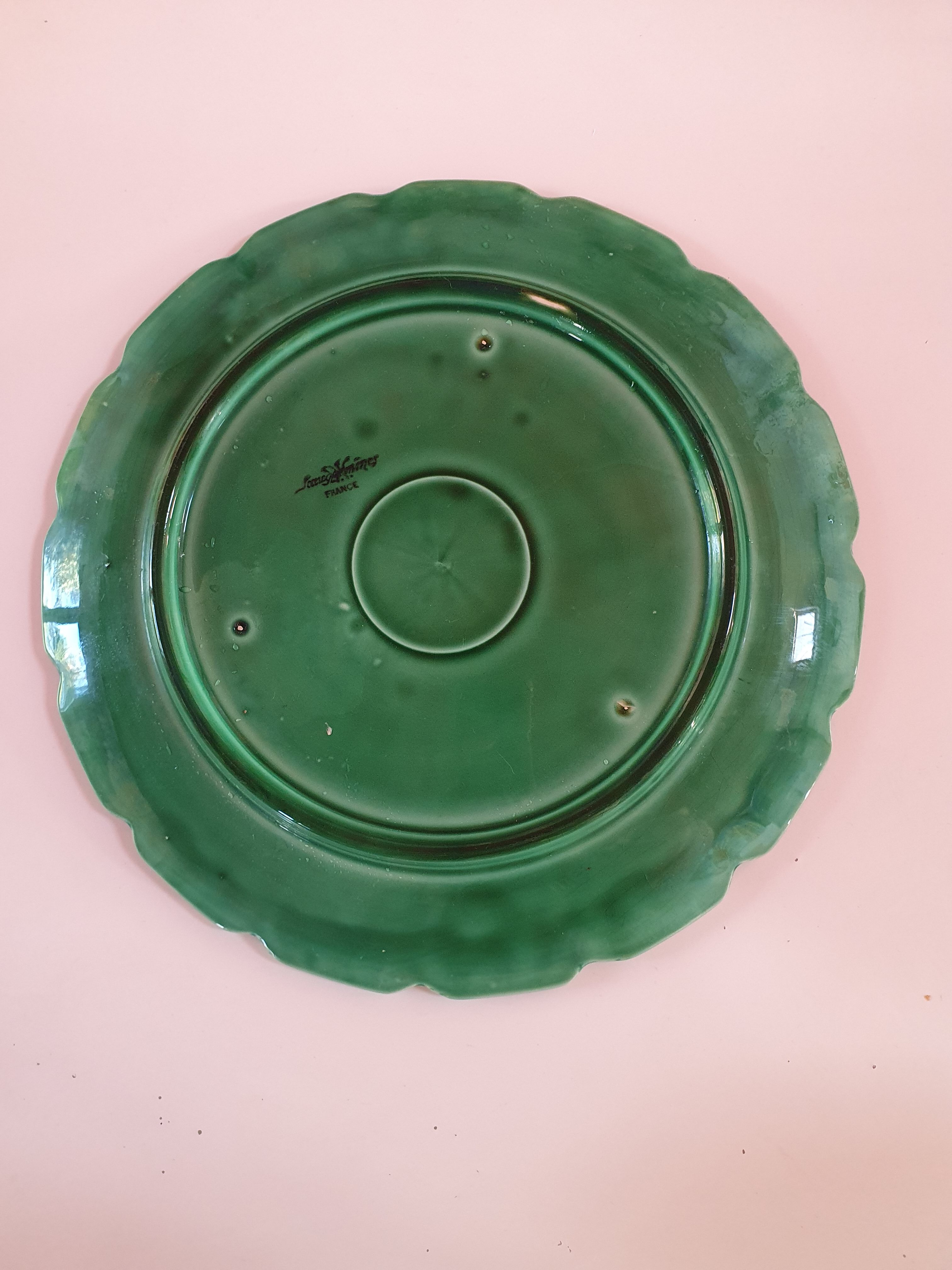 Presentation dish or pie dish slurry sarreguemine vine leaf 28cm