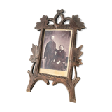 Frame in carved wood