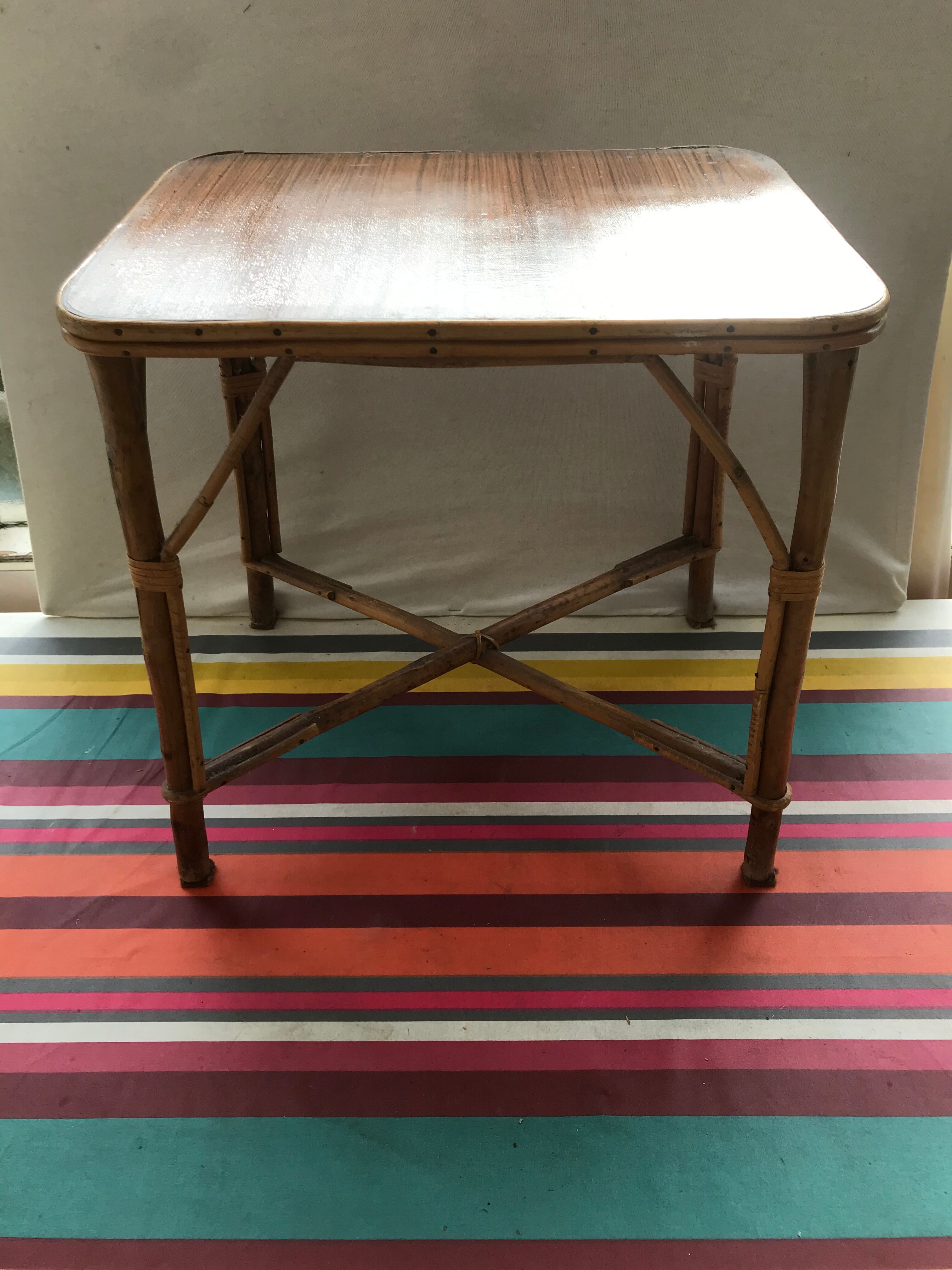 Coffee table in rattan 60s