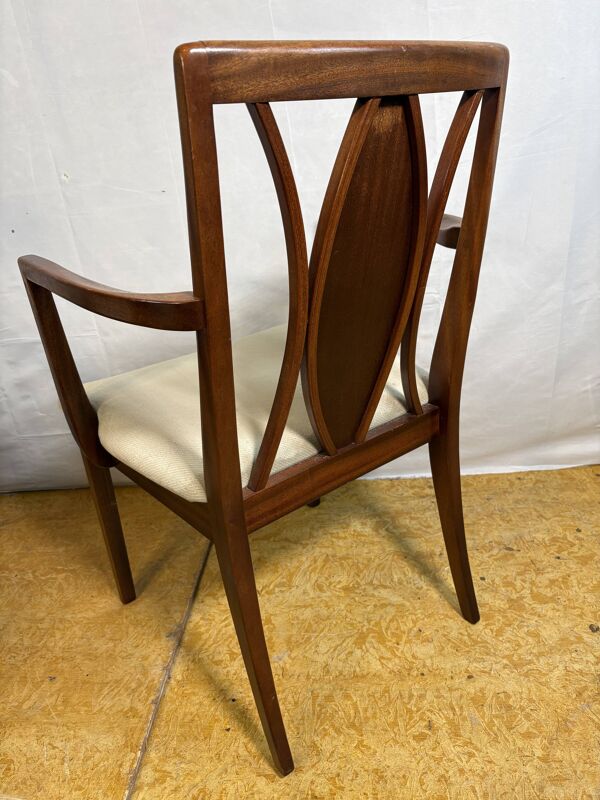 Ensemble de 6 chaises de salle à manger vintage en teck rétro des années 50 par GPlan, 1970.