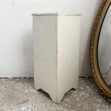 Corner kitchen shelves