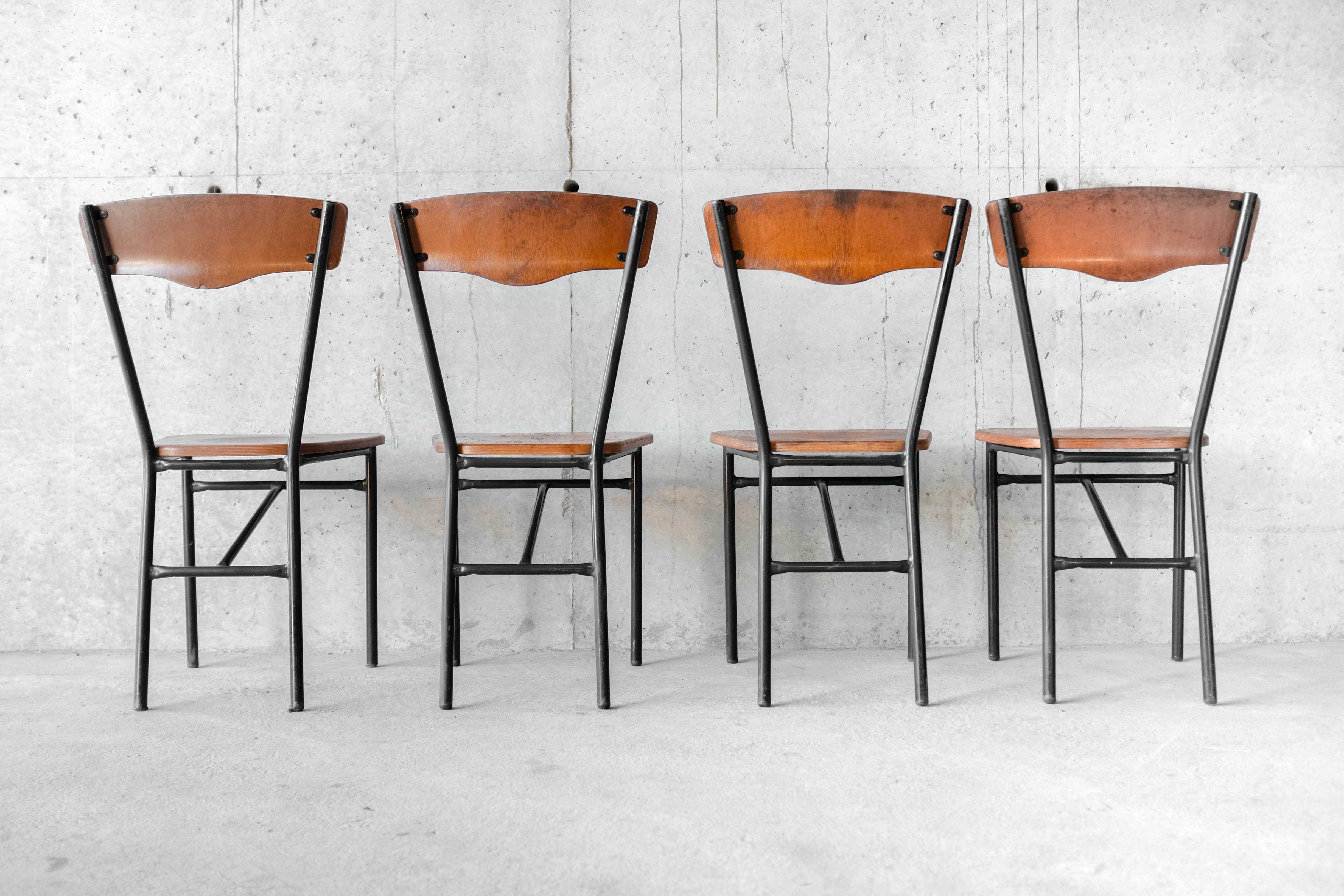 Set of 4 wood and metal vintage chairs