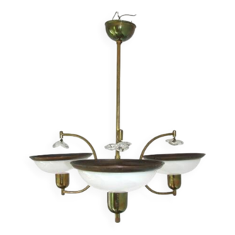 Un lustre élégant des années 1960,