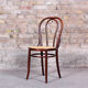 Chaise en bois courbé et assise cannage