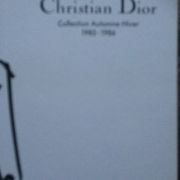 Croquis de mode Christian Dior accompagnée d'une photographie