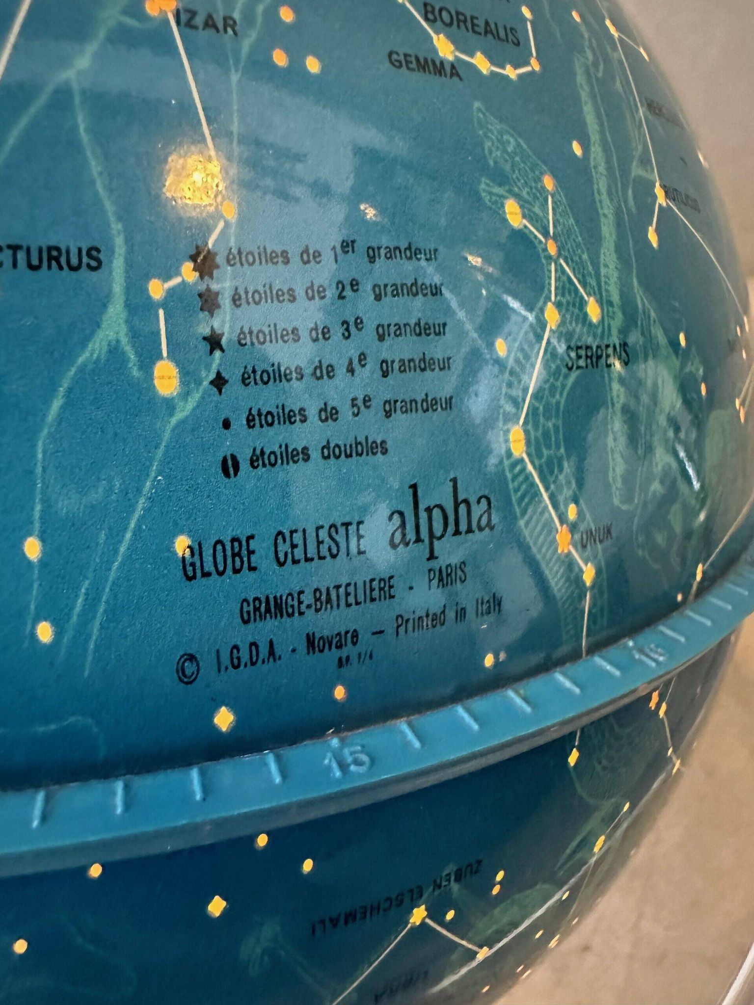 Globe céleste vintage – Alpha