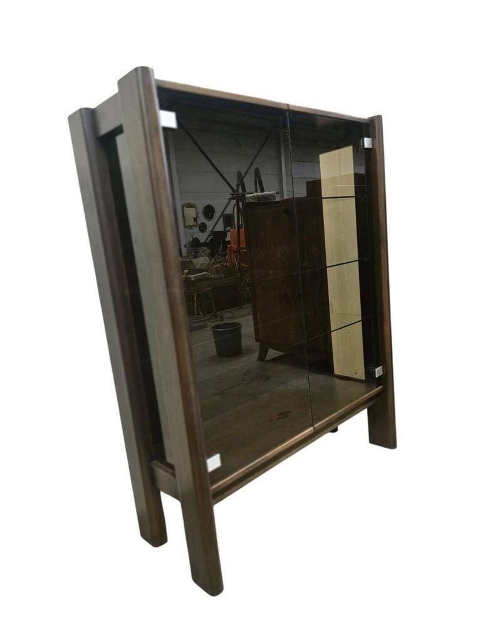 Vitrine vintage en bois massif avec verre fumé