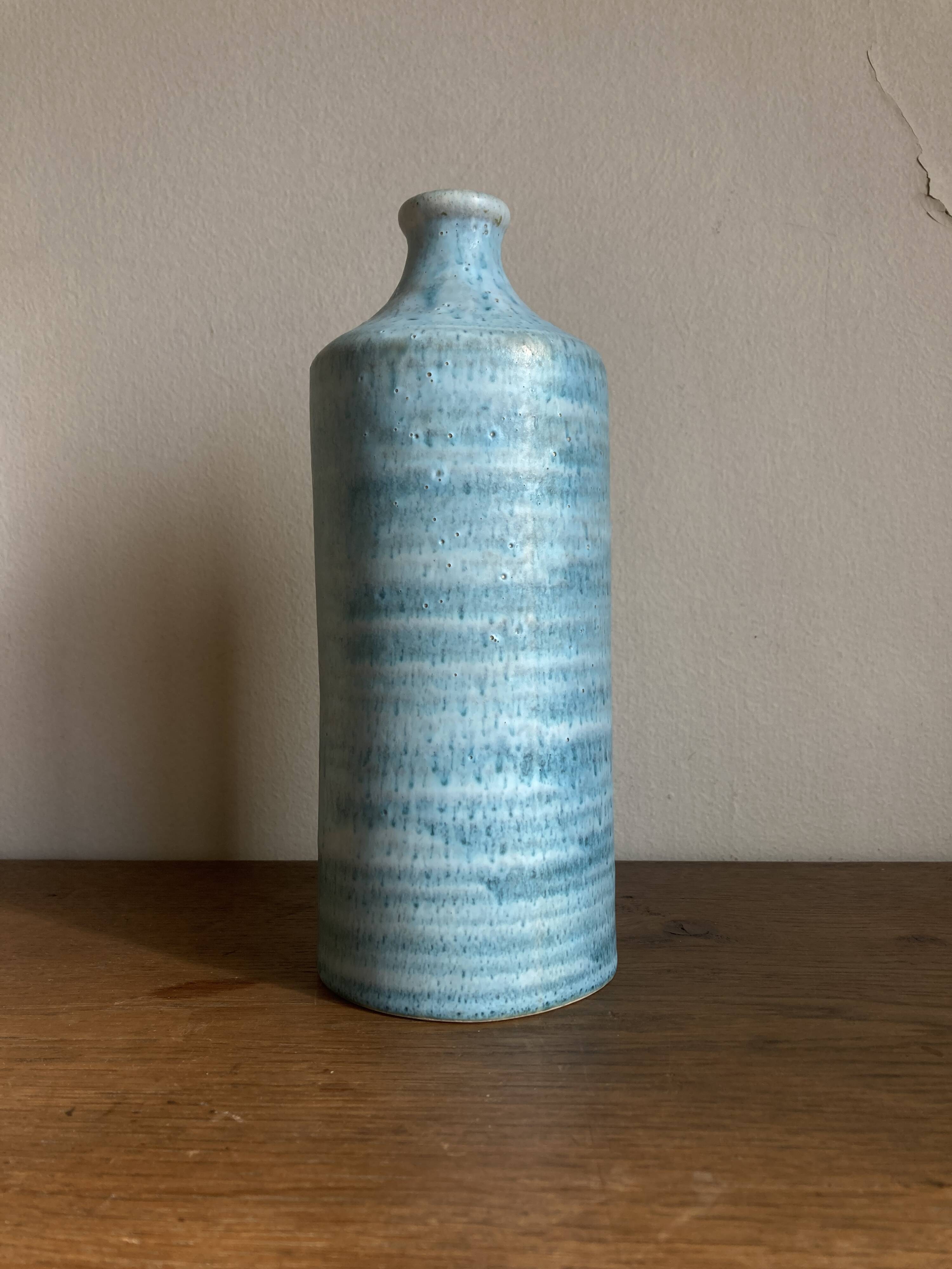 Vase rouleau en grès bleu turquoise 1970