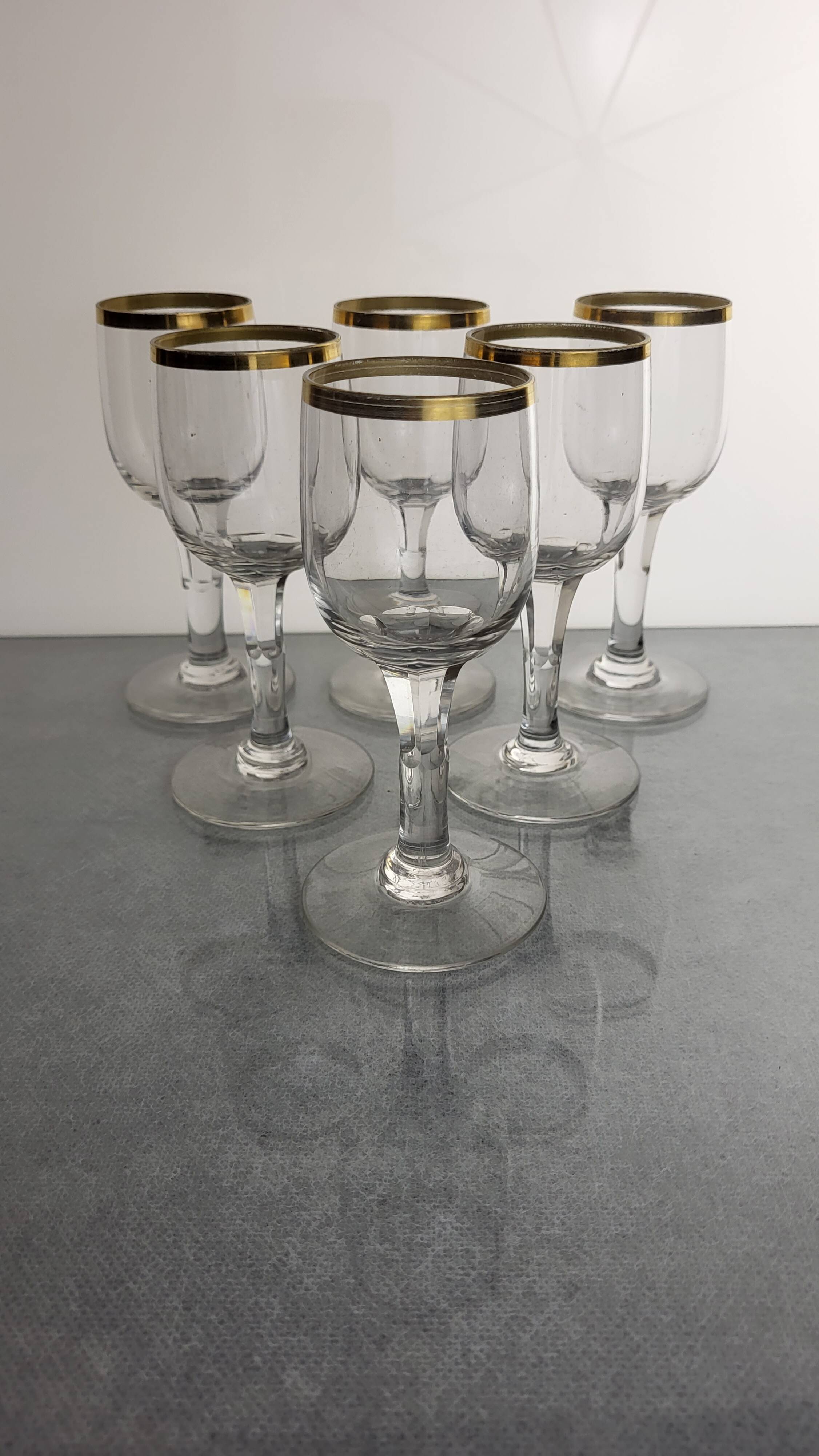 12 crystal liqueur/aperitif glasses