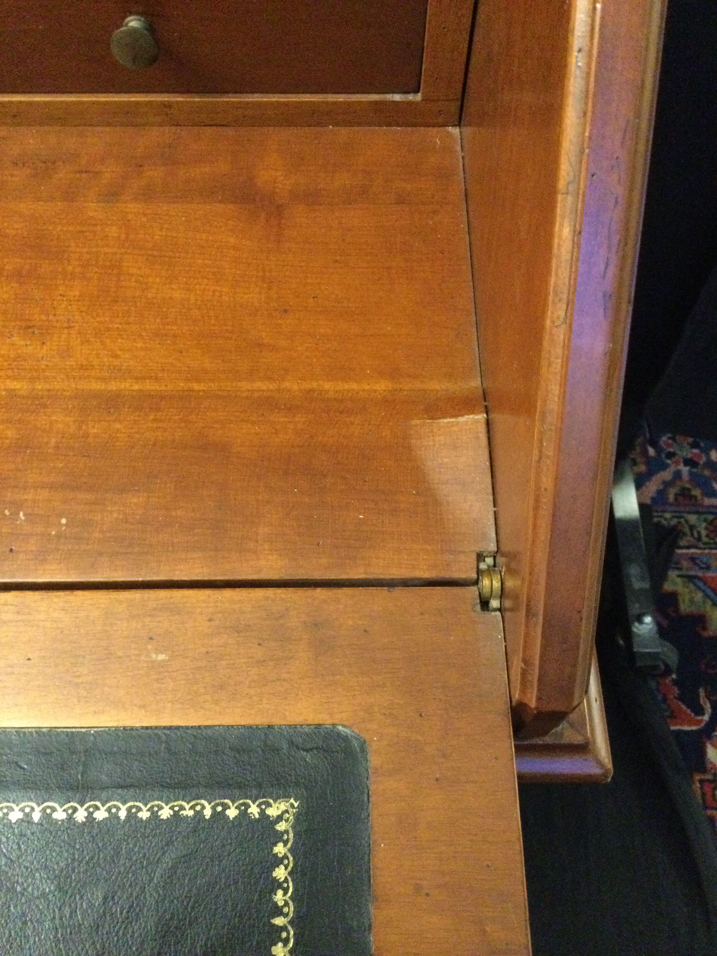 Writing desk in cherry