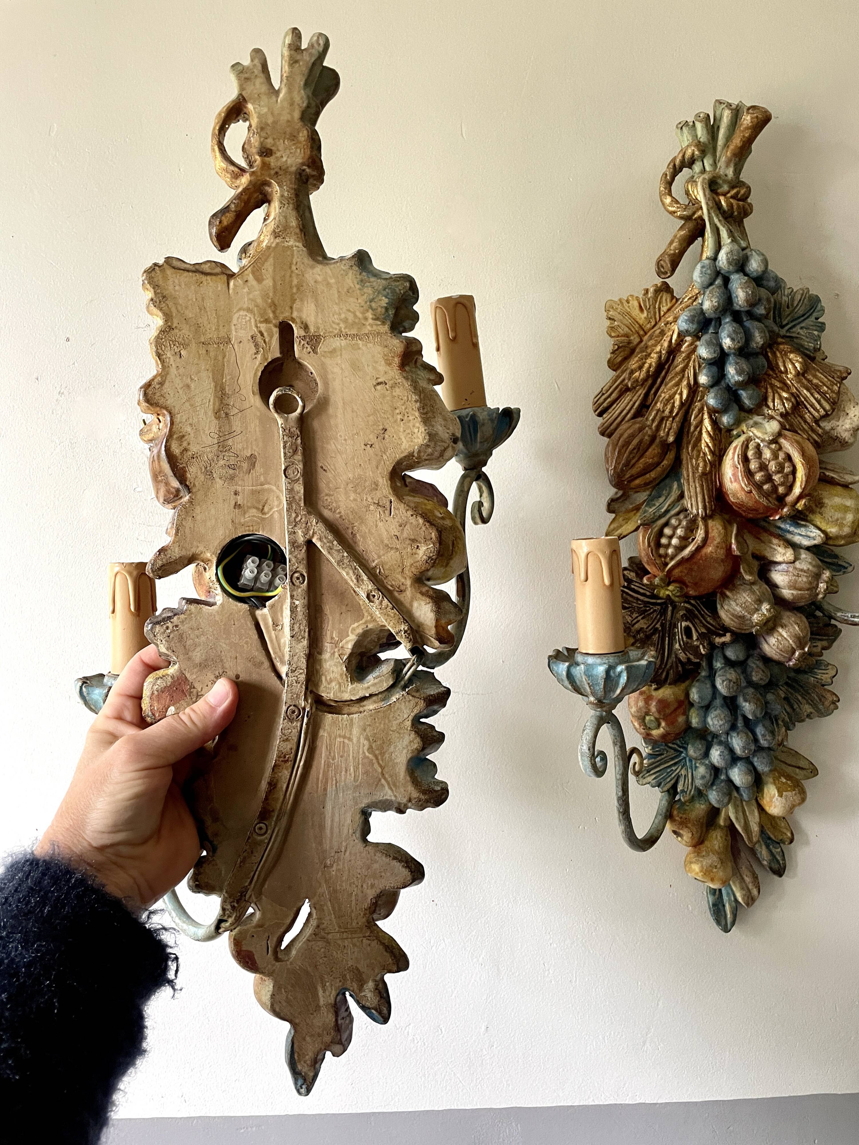 Pair of wooden wall lights, Italy 1950s