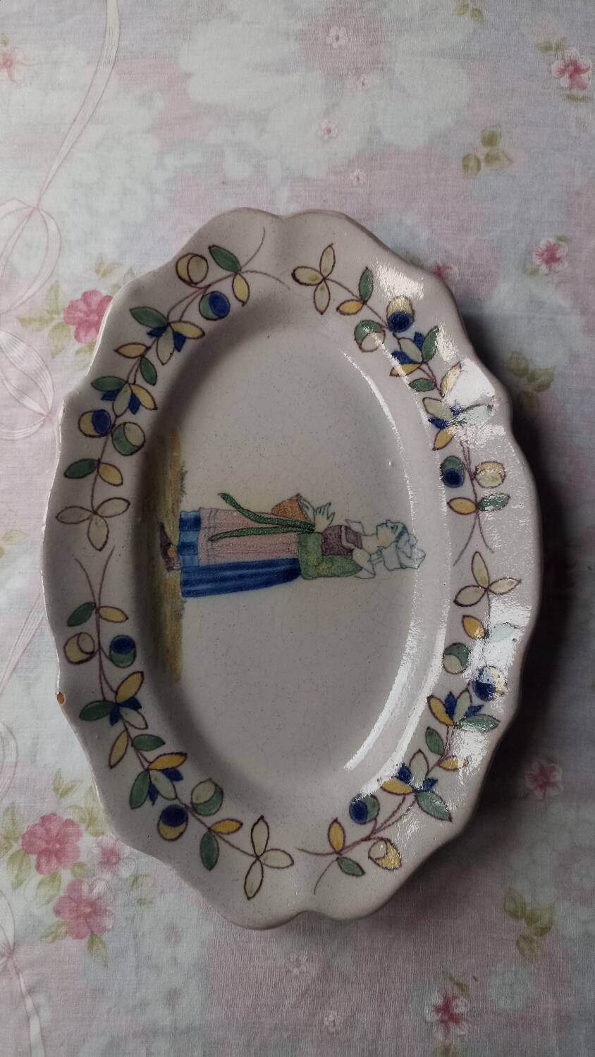 Antique Malicorne earthenware dish by Béatrix Pouplard late 19th century