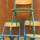 Lot de 10 chaises écoles des années '70, 5 bleus et 5 vert