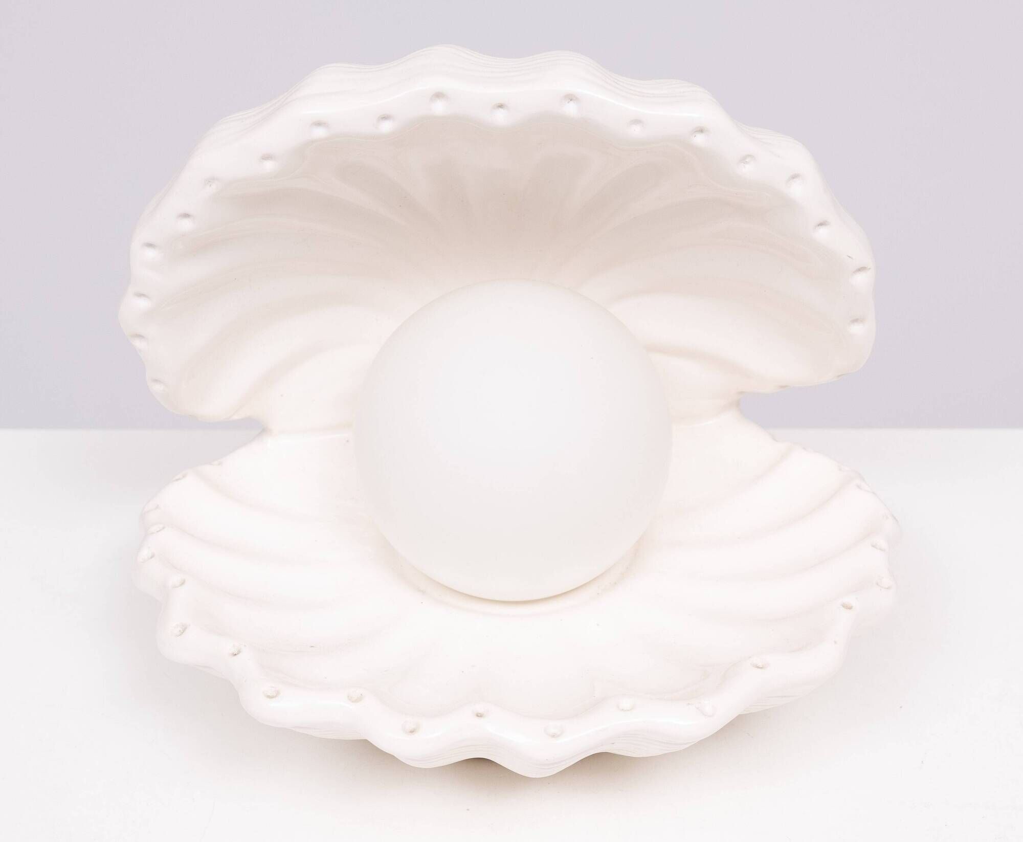 Lampe de table coquillage en céramique blanche des années 1970