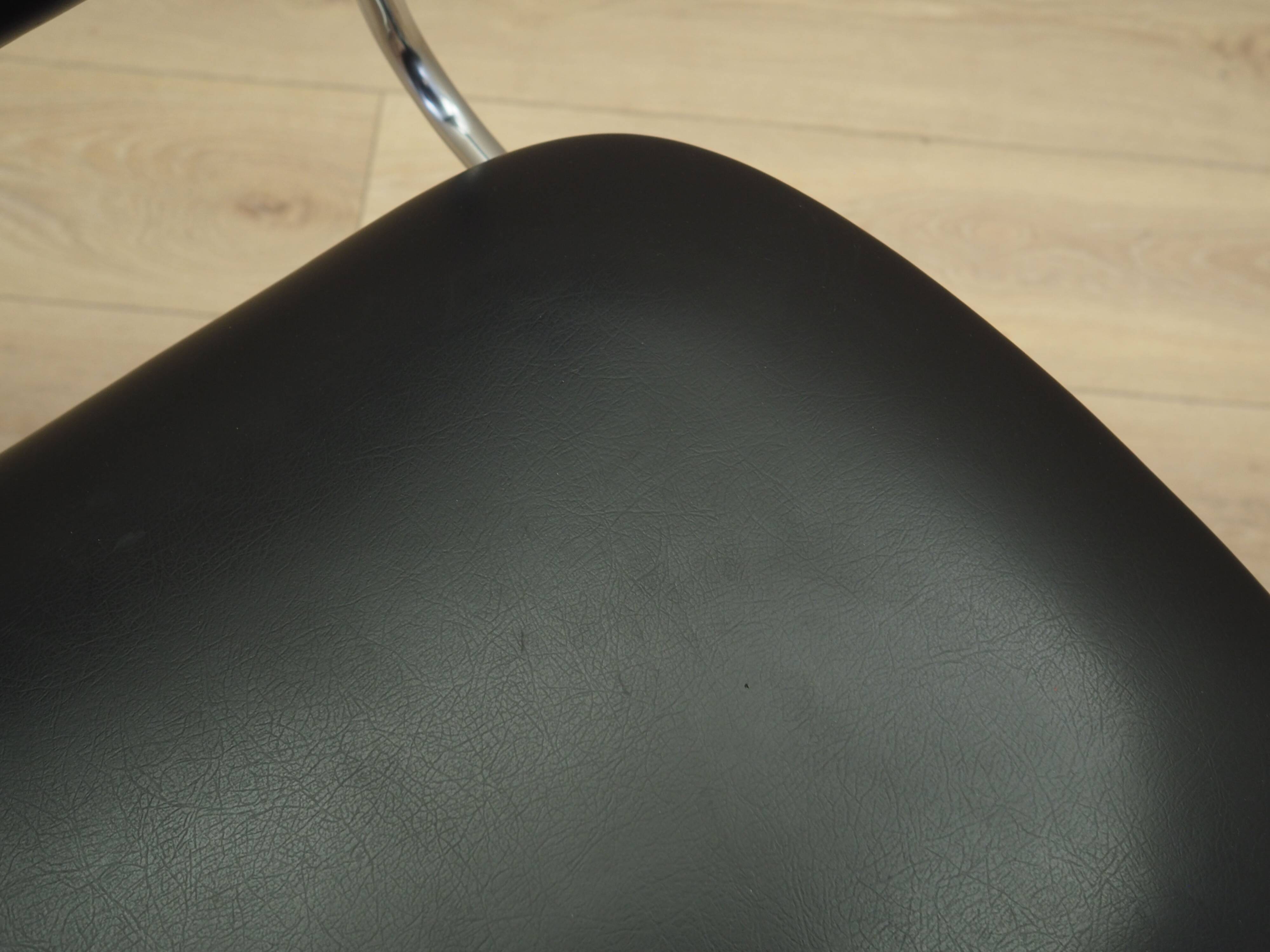 Chair, Italian design, 1970s, production: Italy