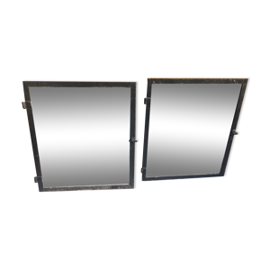 Paire de miroirs en fer