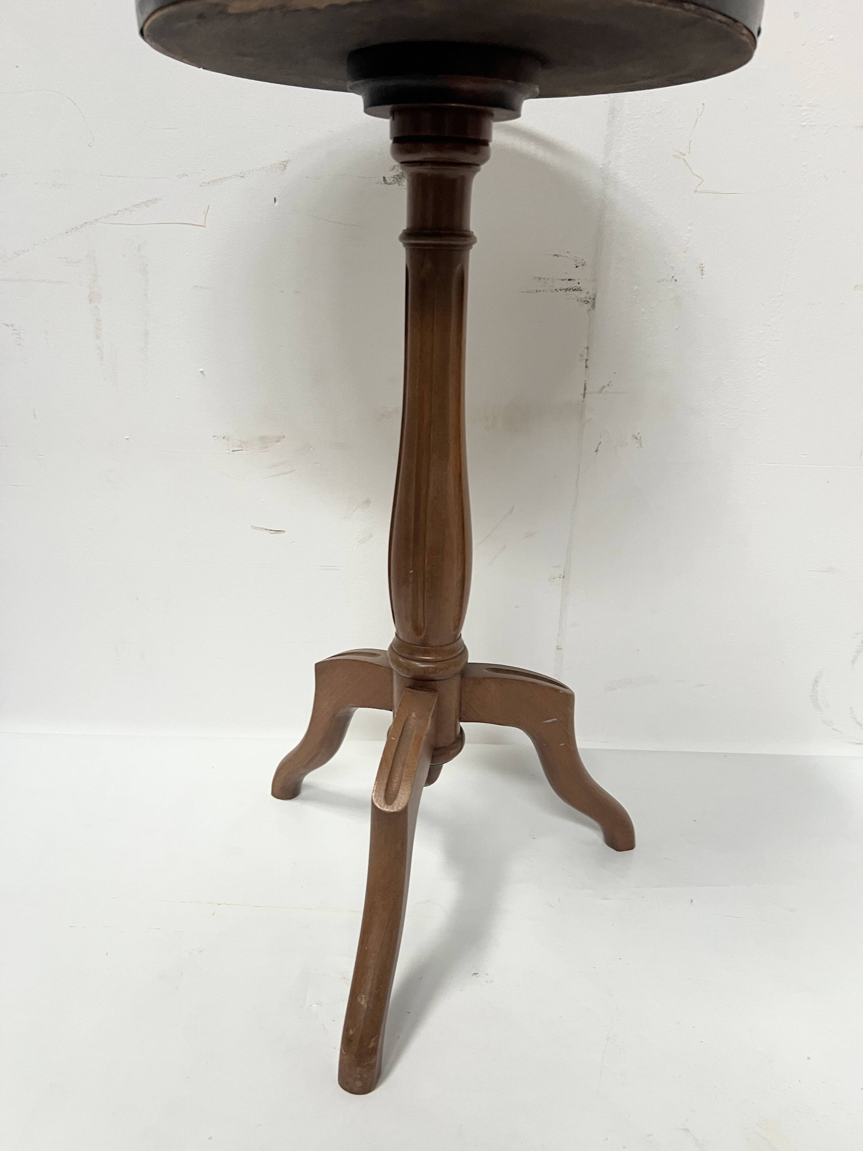 Louis XVI style side table in beech and marble, 20th century.
