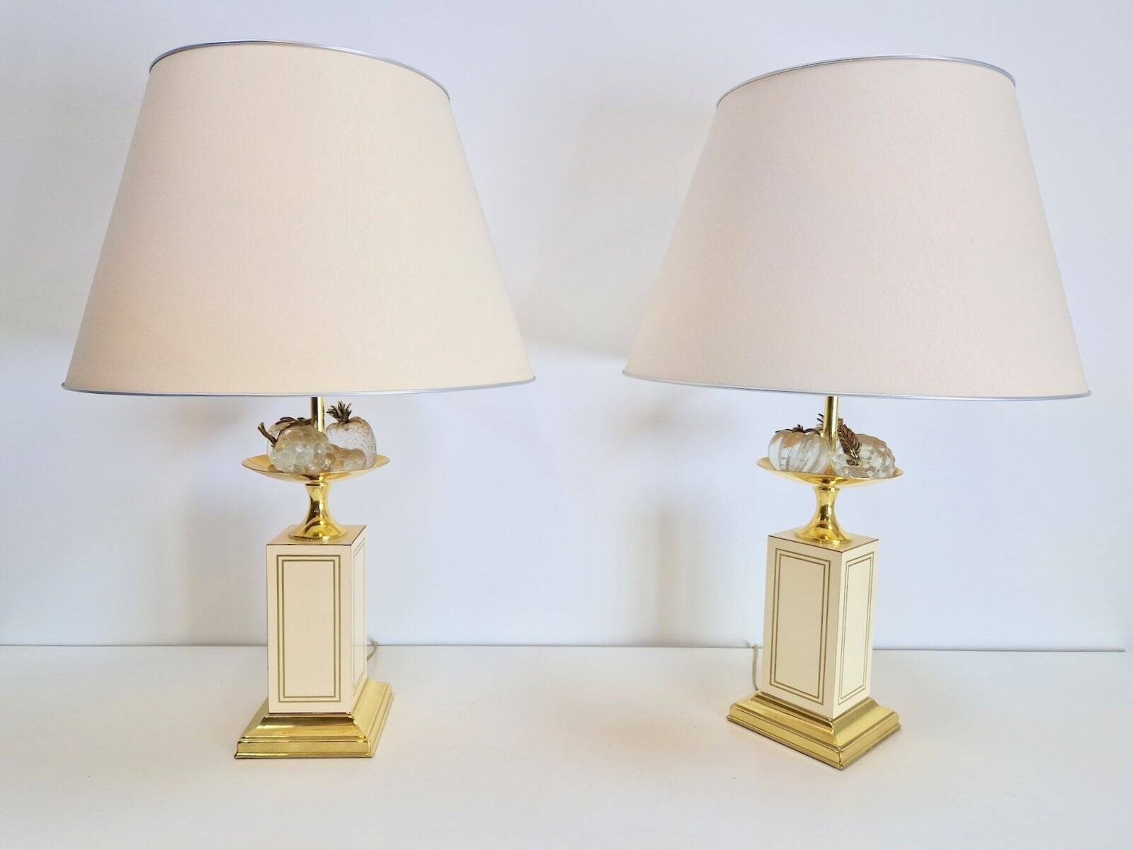 Regency Fruit Bowl Table Lamps in Brass and Crystal from Maison Le Dauphin, 1970s, Set of 2