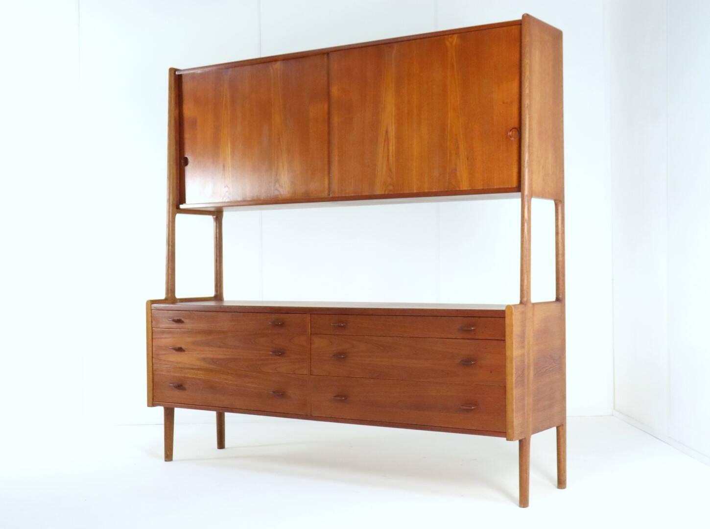 Hans Wegner voor RY mobler RY-20 kast - Deens design