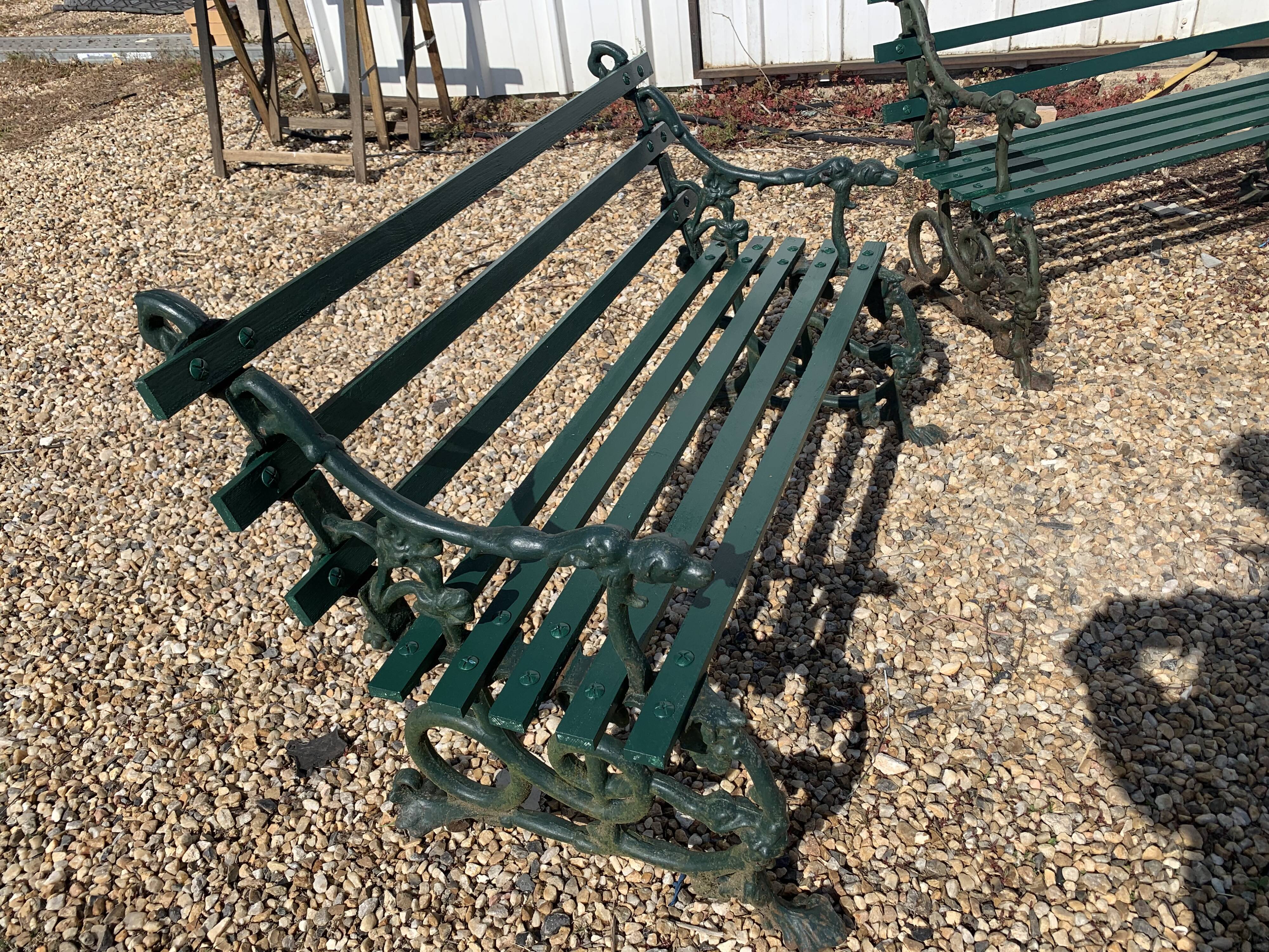 2-seat bench in wrought iron and wood