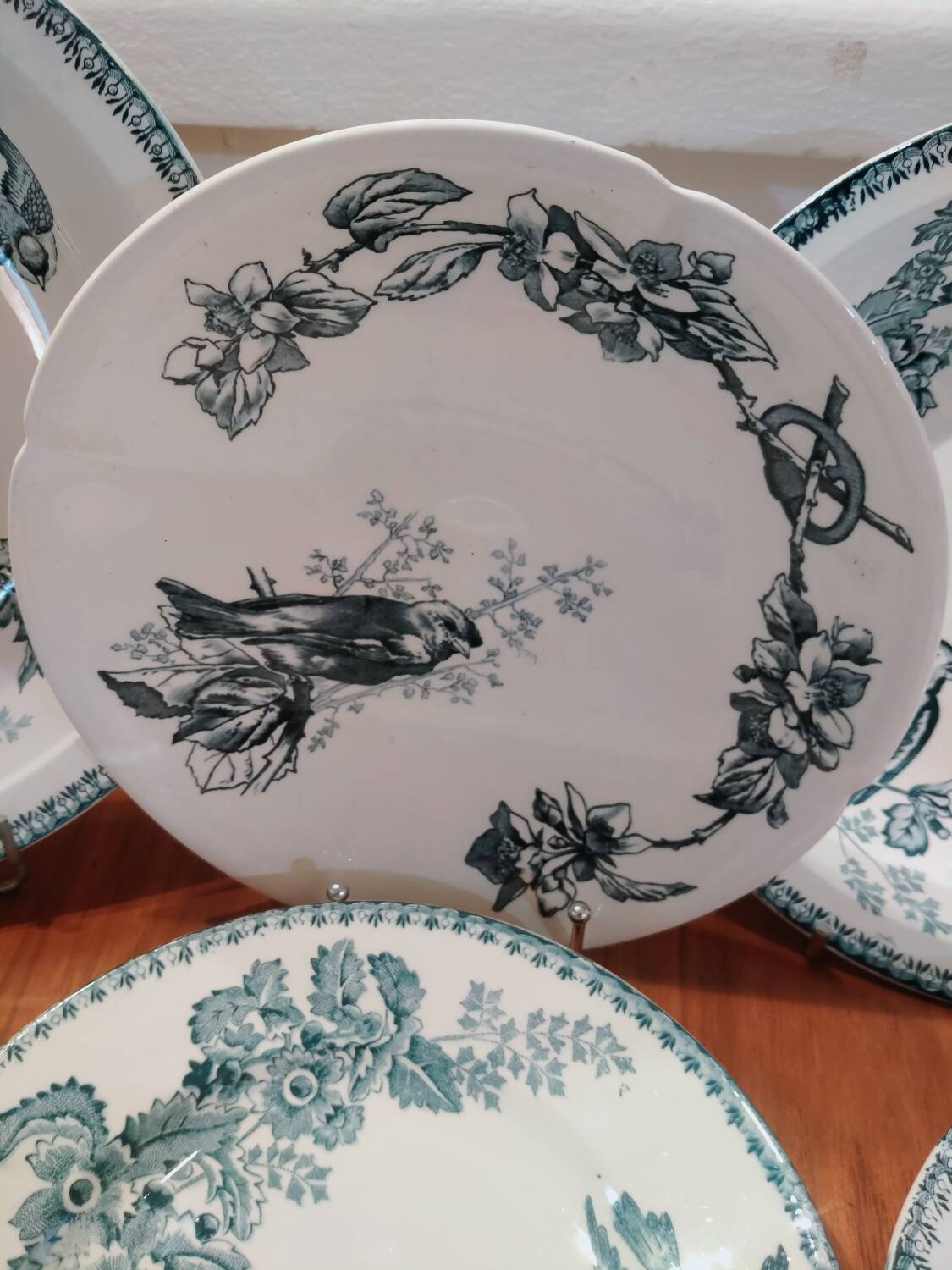 Iron Earth Service Tits