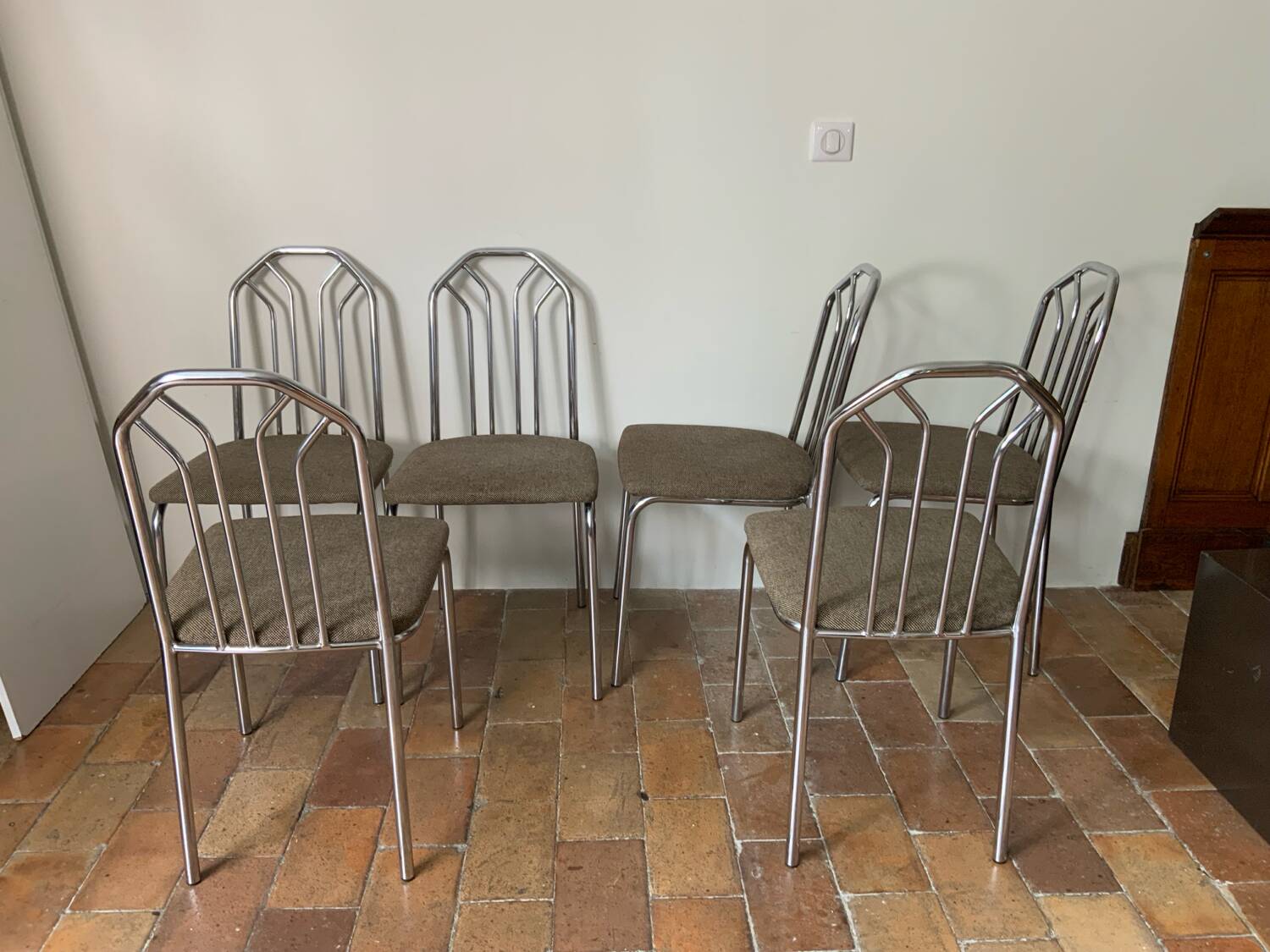 6 chrome metal chairs