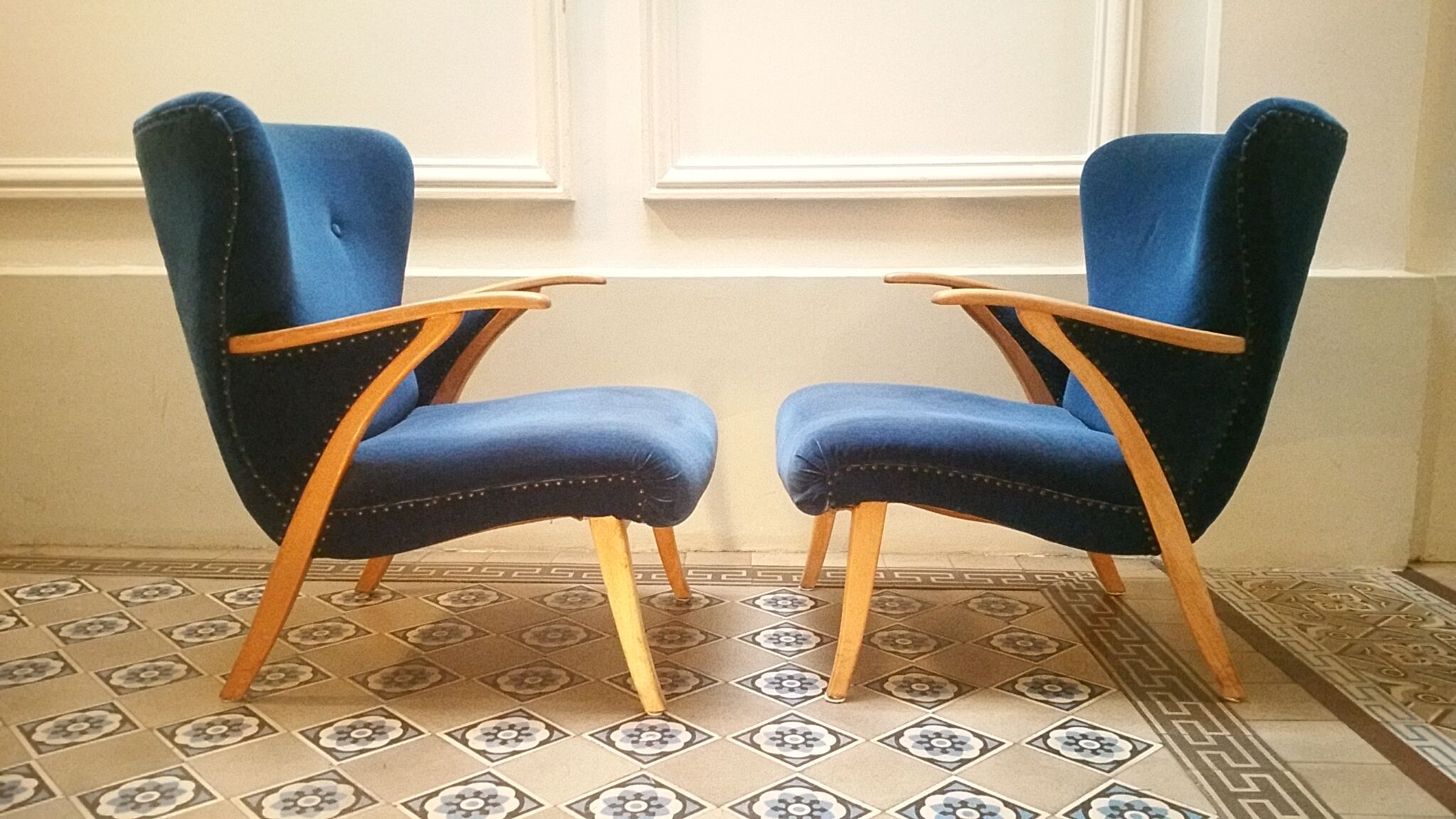 Pair of chairs Scandinavian wing stripes cocktail years 50 Blue
