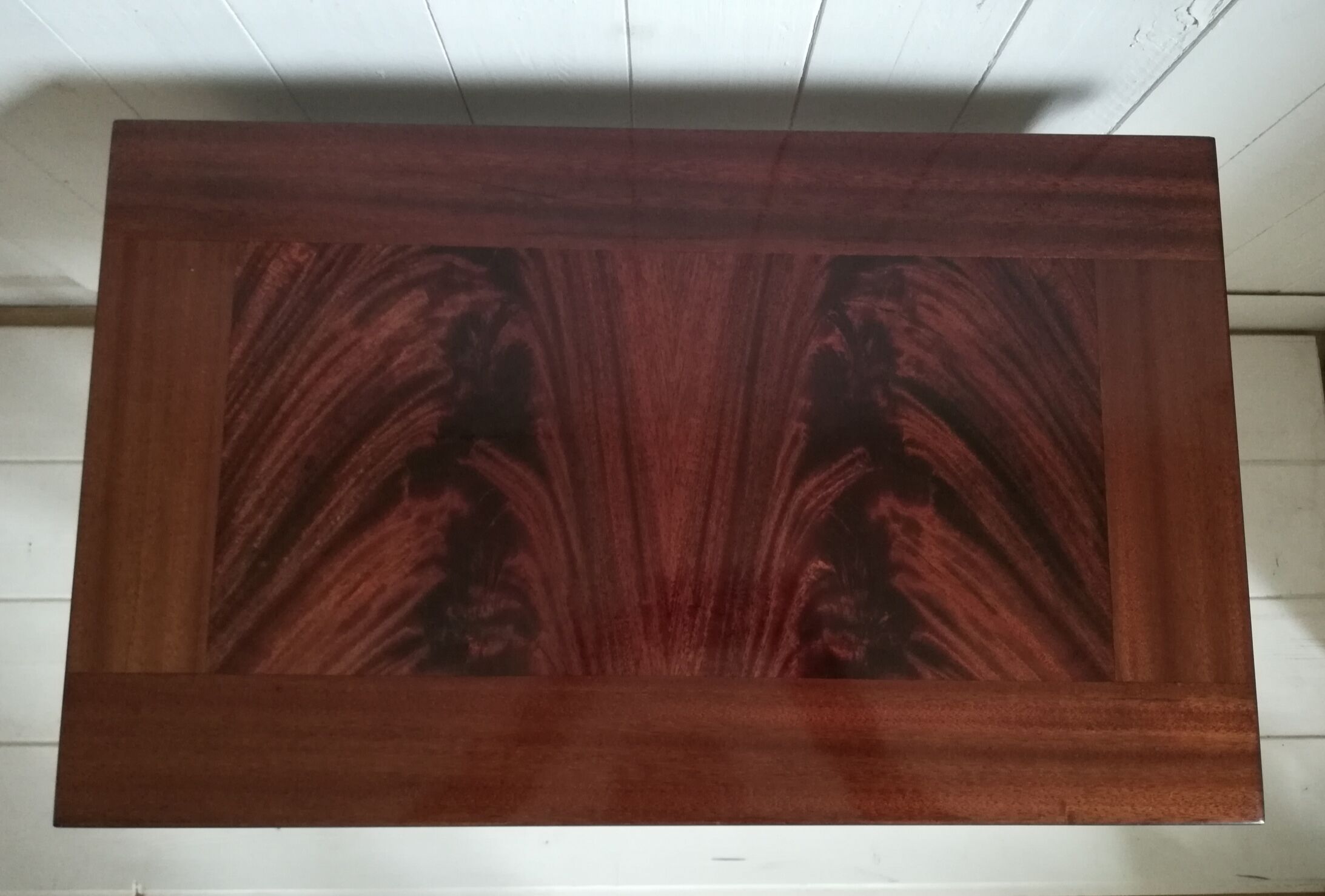 Console / Antique bedside table