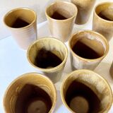 Ensemble de 9 gobelets en grès Digoin