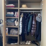 Amoire en bois de la marque Dearkids