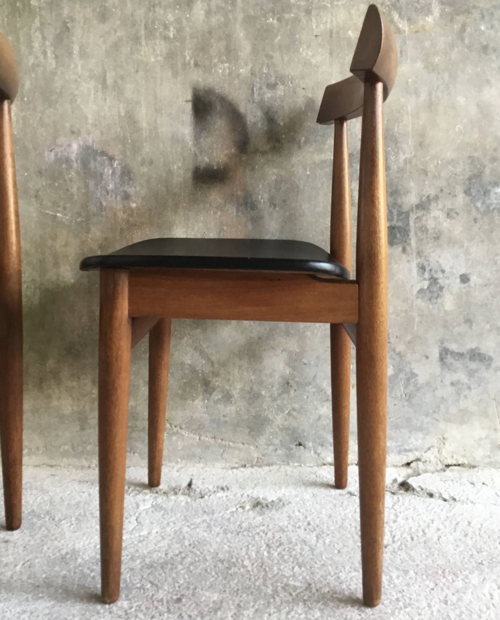Pair of Scandinavian chairs by Hans Olsen for Frem Rojle - 1960s