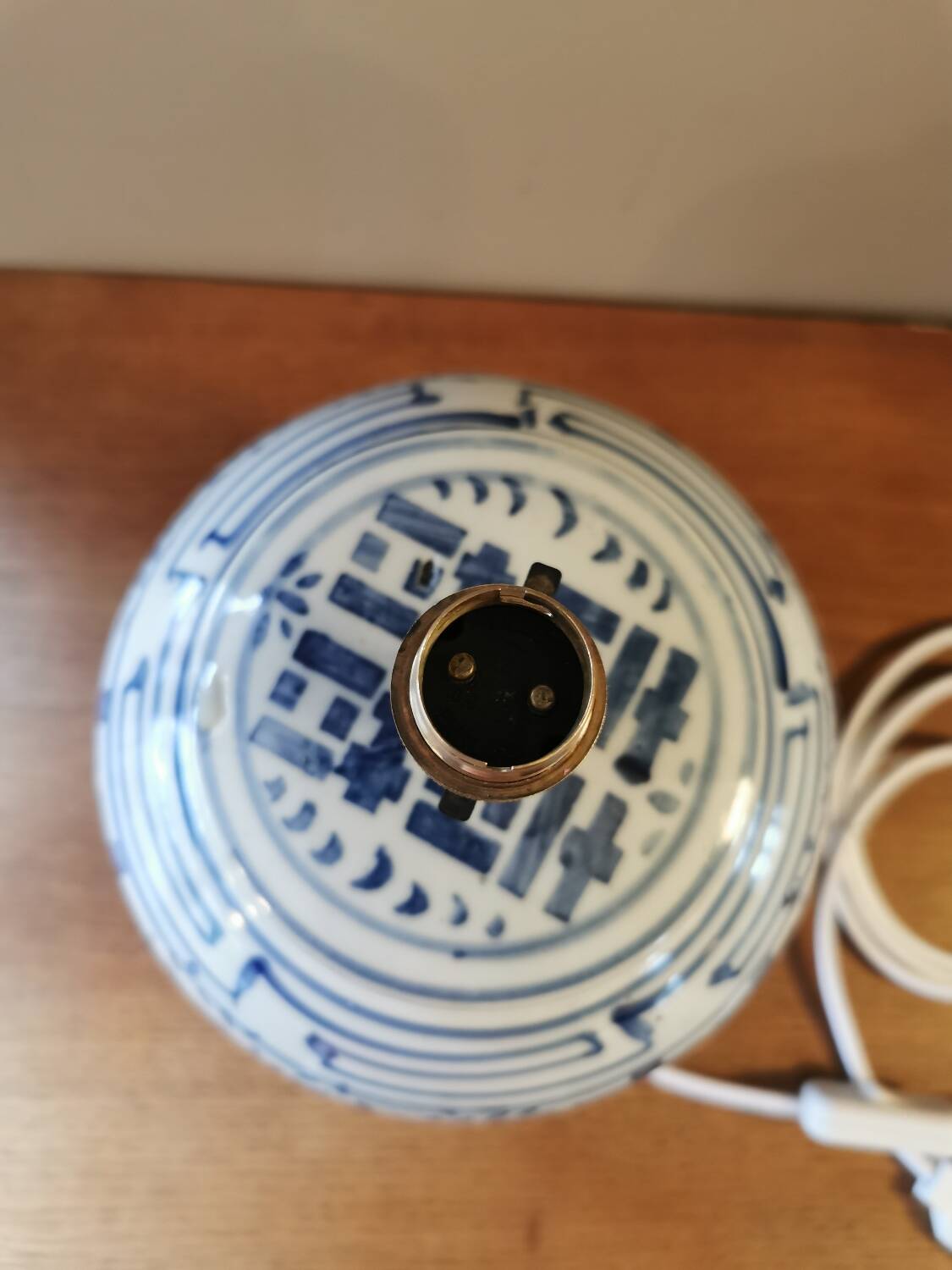 Antique Asian ginger jar lamp base