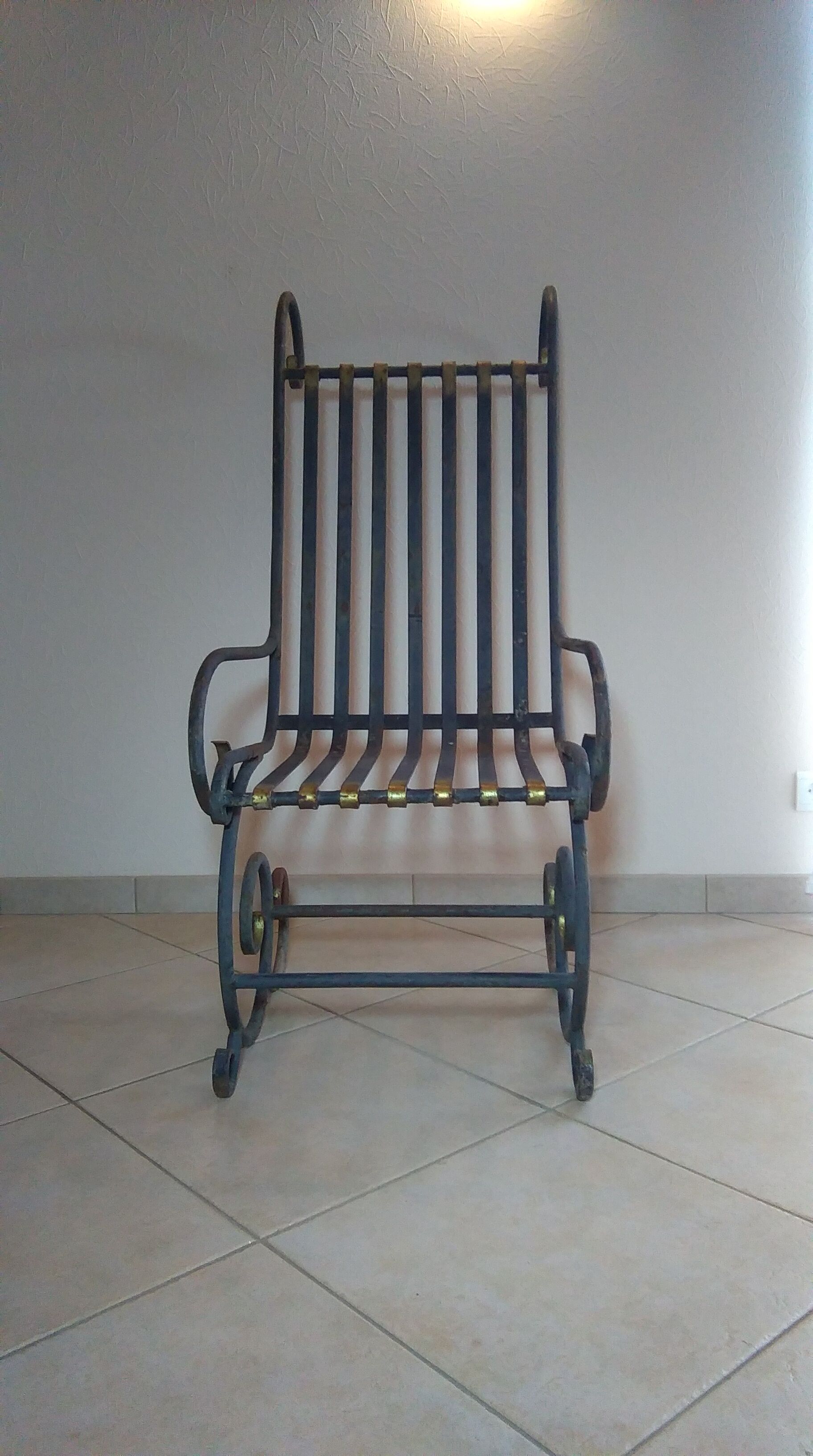 Série de 6 fauteuils de jardin en fer forgé