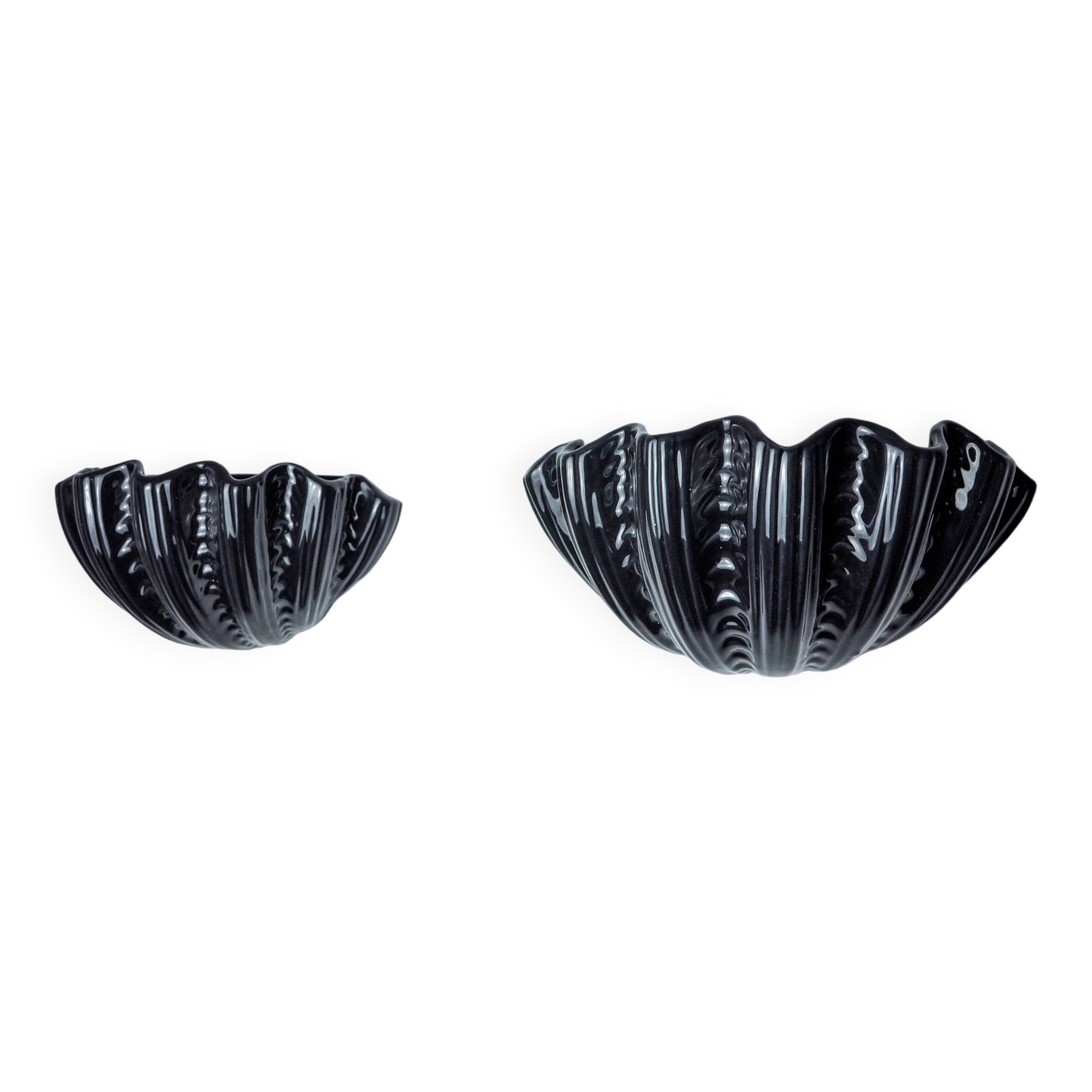Pair of shell wall lights, black ceramic, Italy, 1970