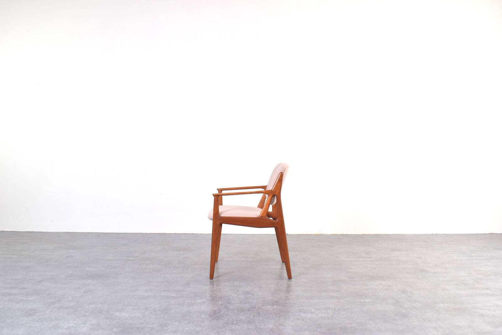 Fauteuil Ella en teck et laine du milieu du siècle par Arne Vodder pour Vamo Sønderborg