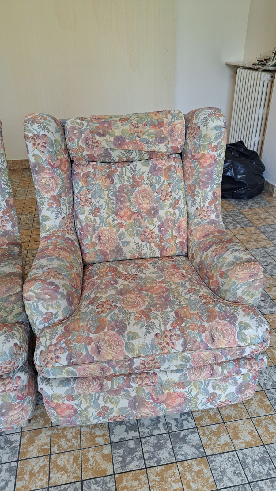 Pair of armchairs in fabric