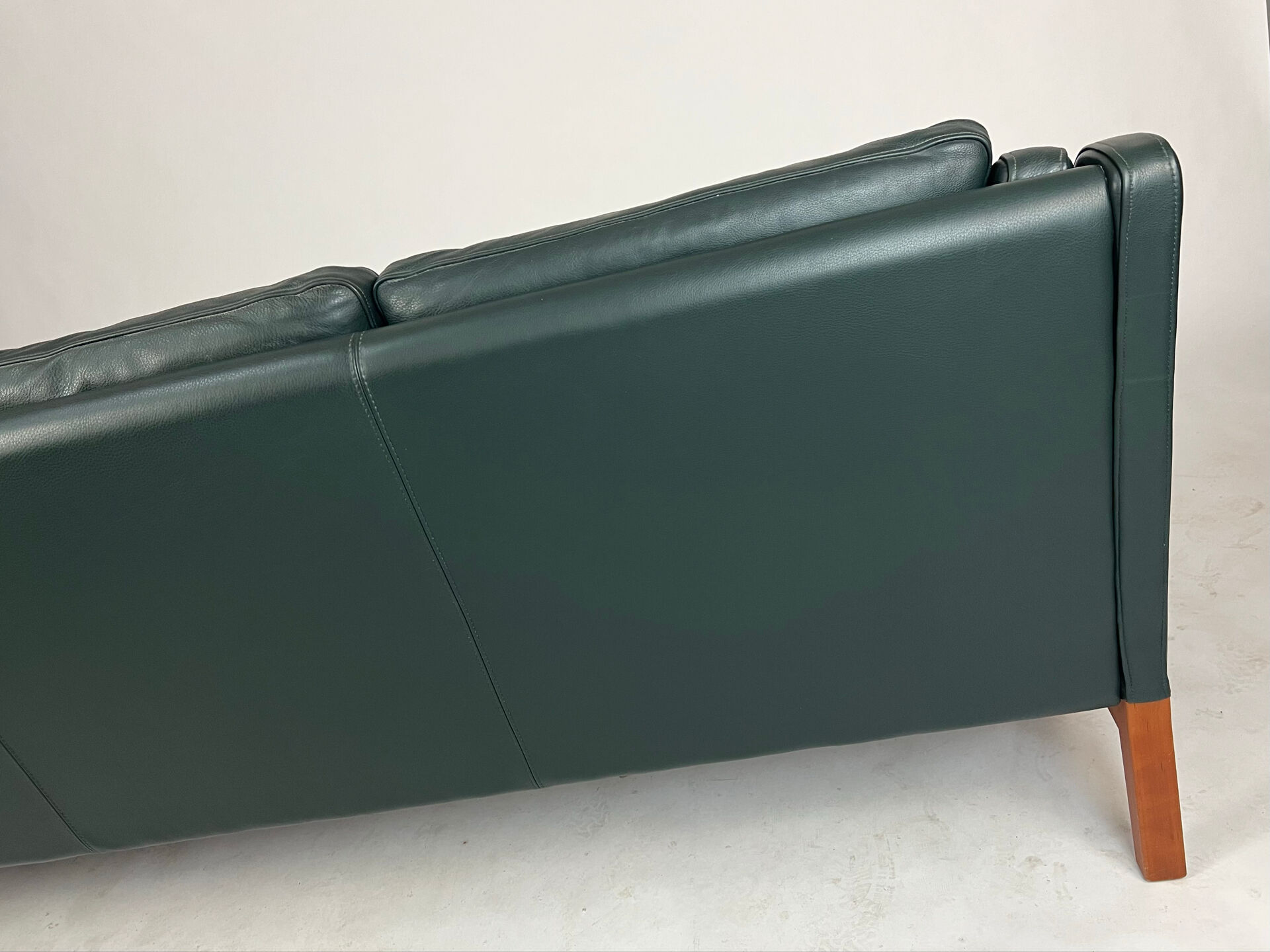 Danish leather sofa couch by Skippers furniture 70s 80s Design