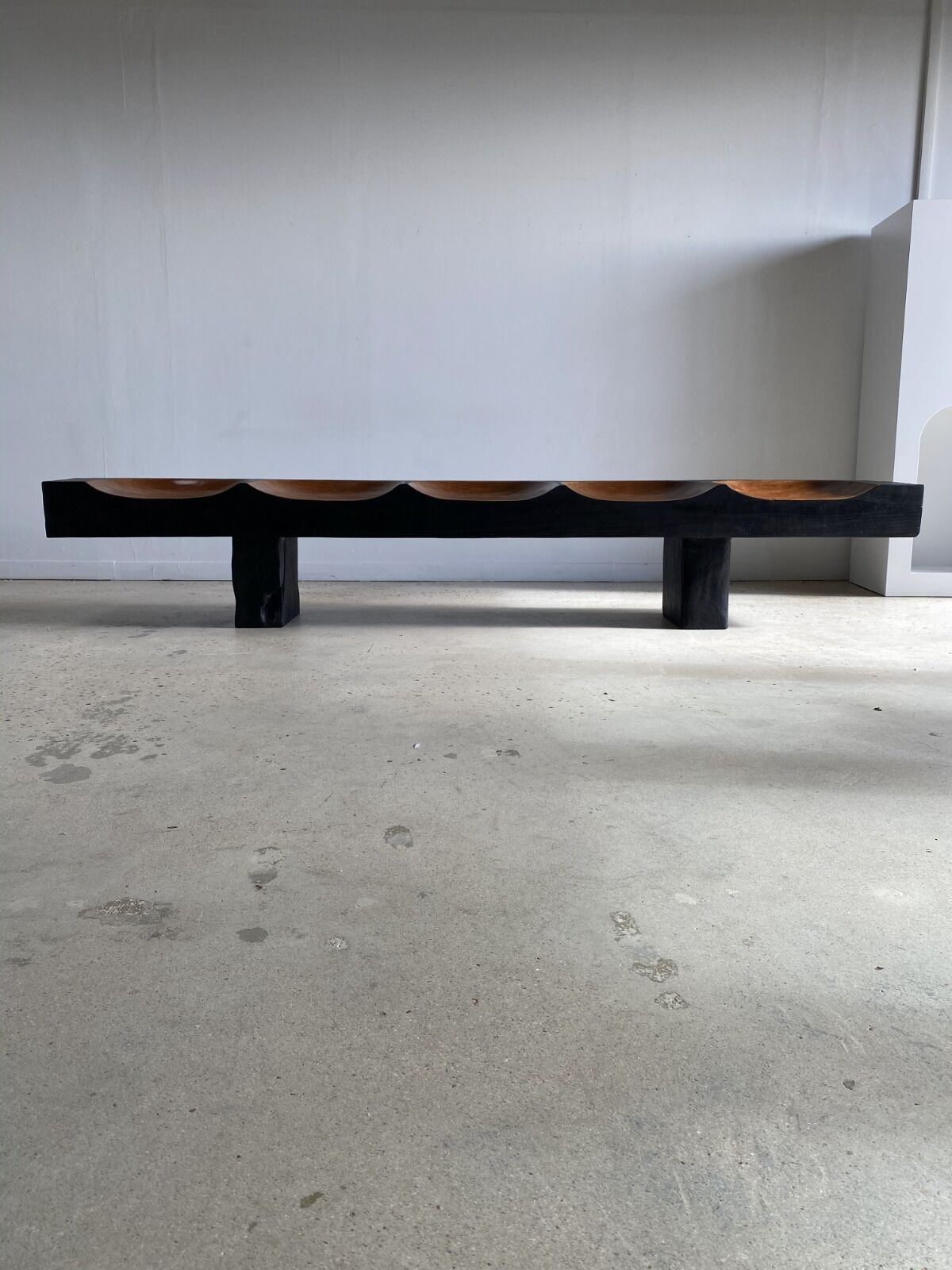Huge 5-seater bench in two-tone solid wood