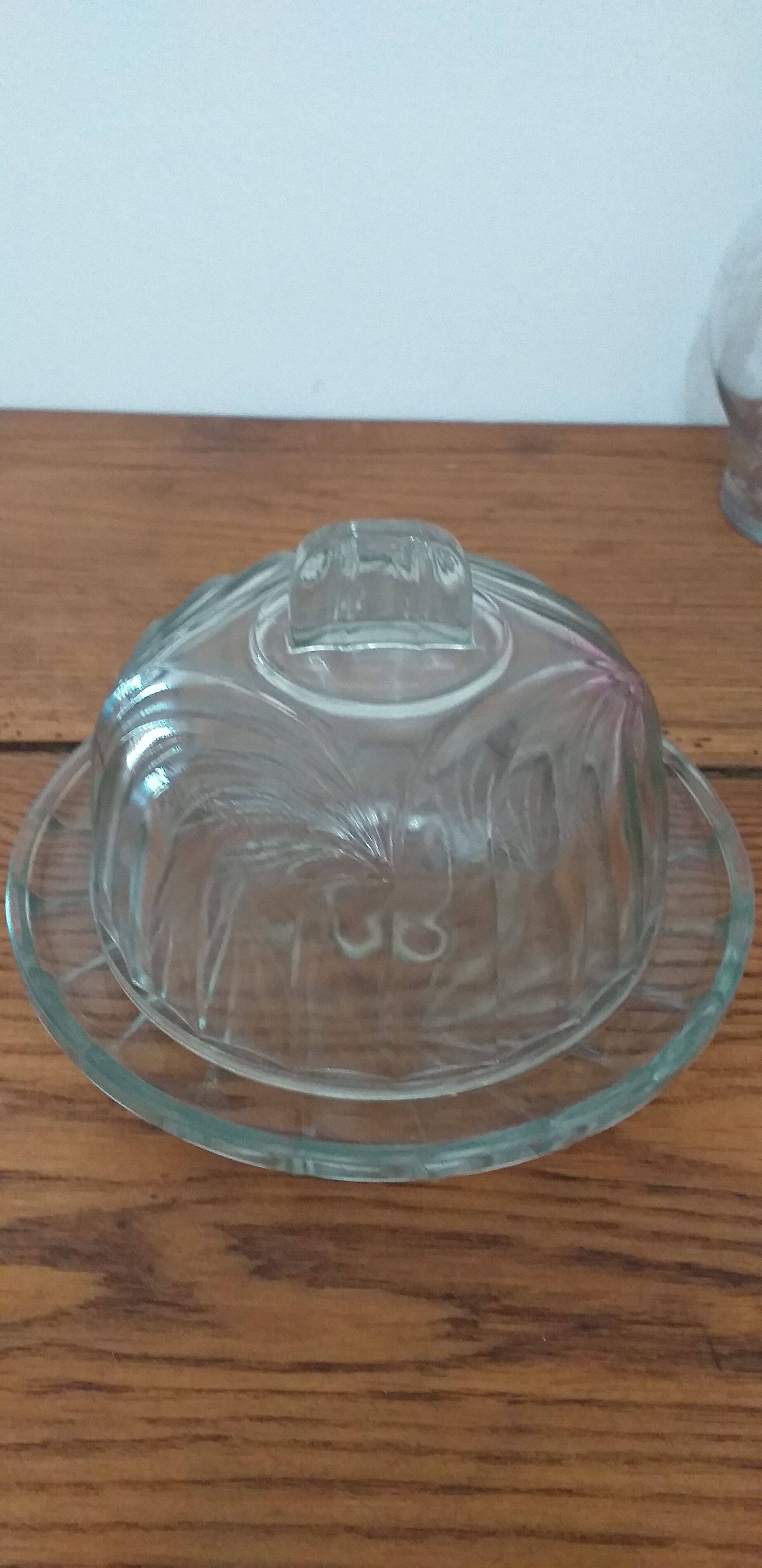Cheese or dessert glass tray with bell