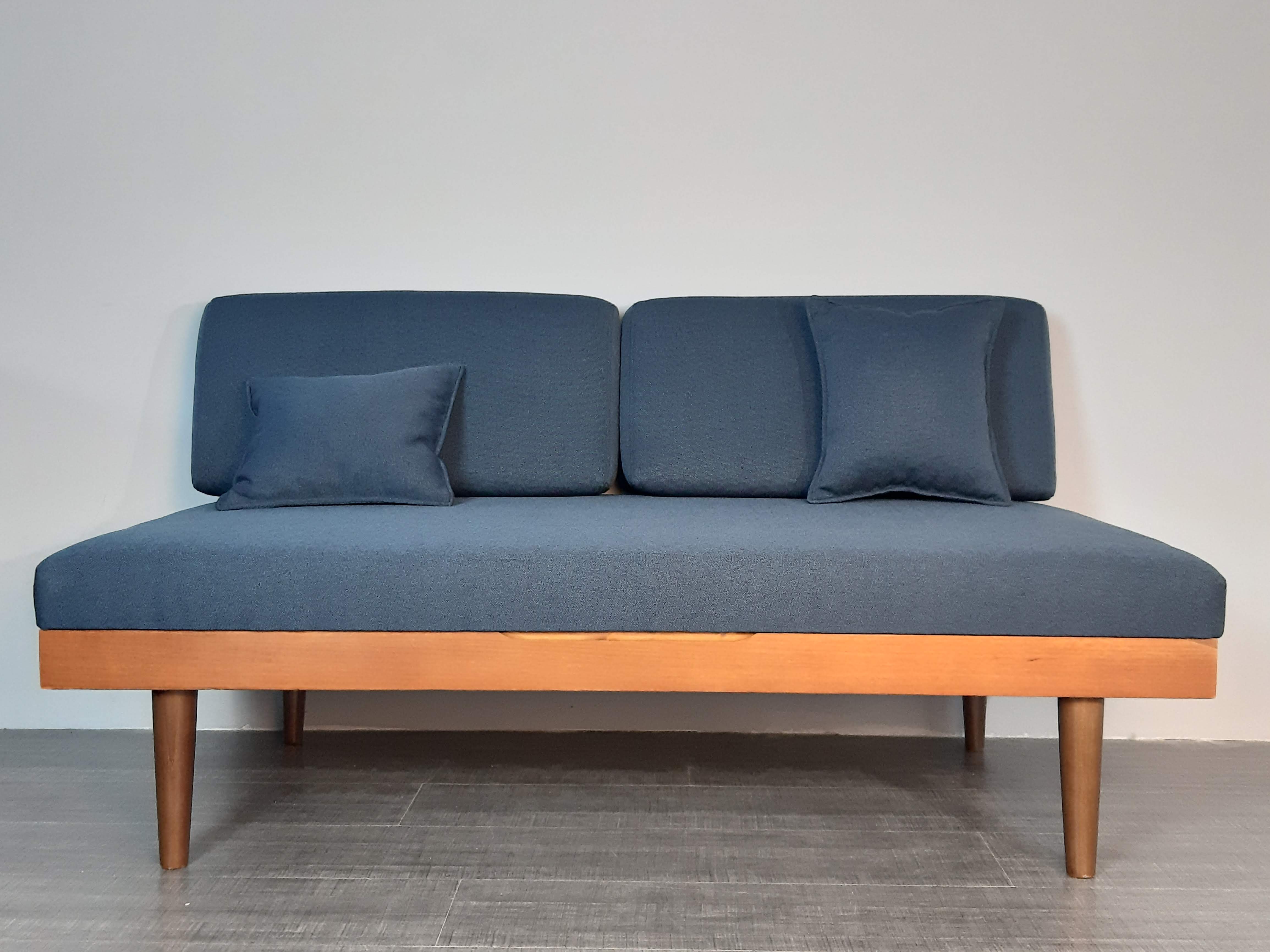 Daybed teck blue fabric Ingmar Relling by Ekornes vintage scandinavian