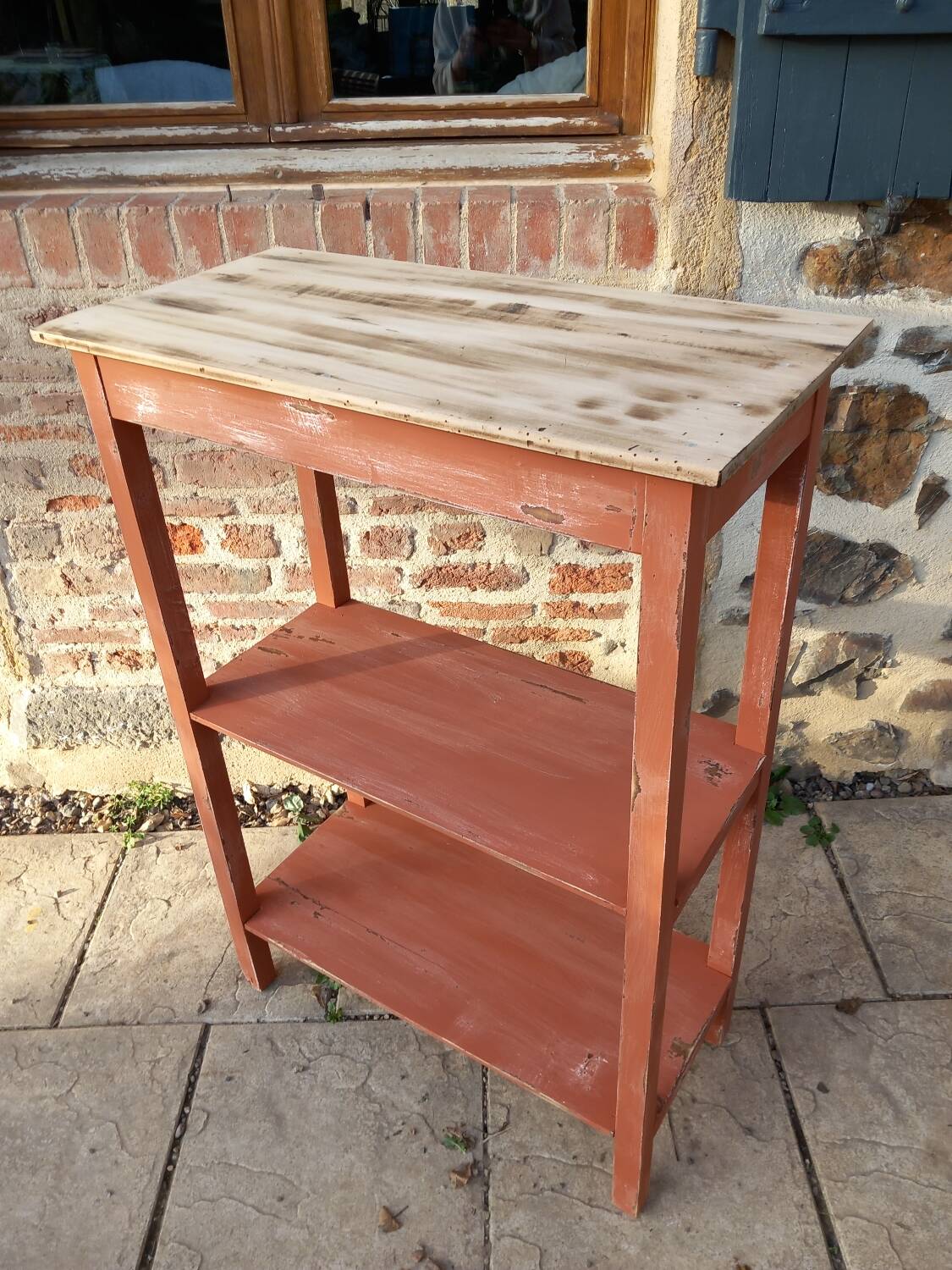 Old furniture/shelf on legs