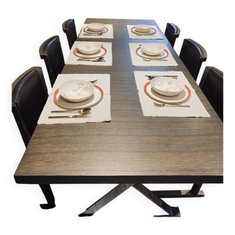 Table et chaises design d'Antonio Citterio