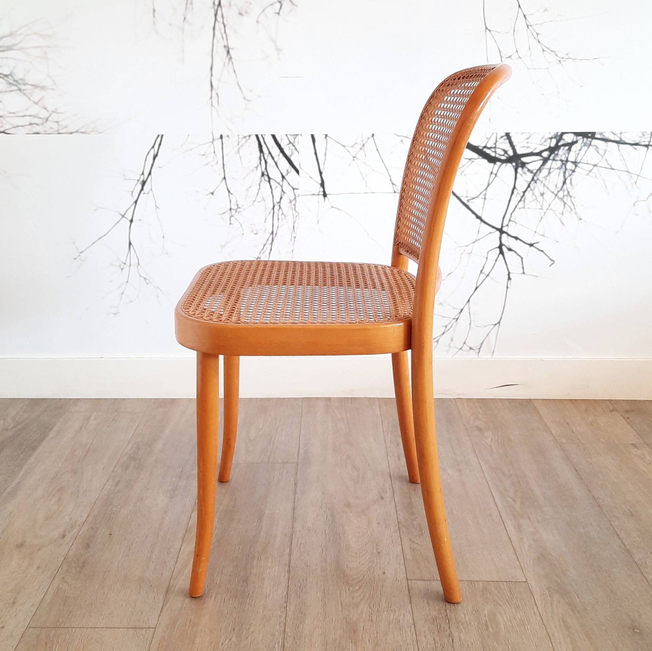 Suite de 4 chaises blondes Prague ou 811, Ligna, 1970