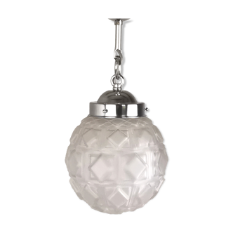 Art deco ball suspension