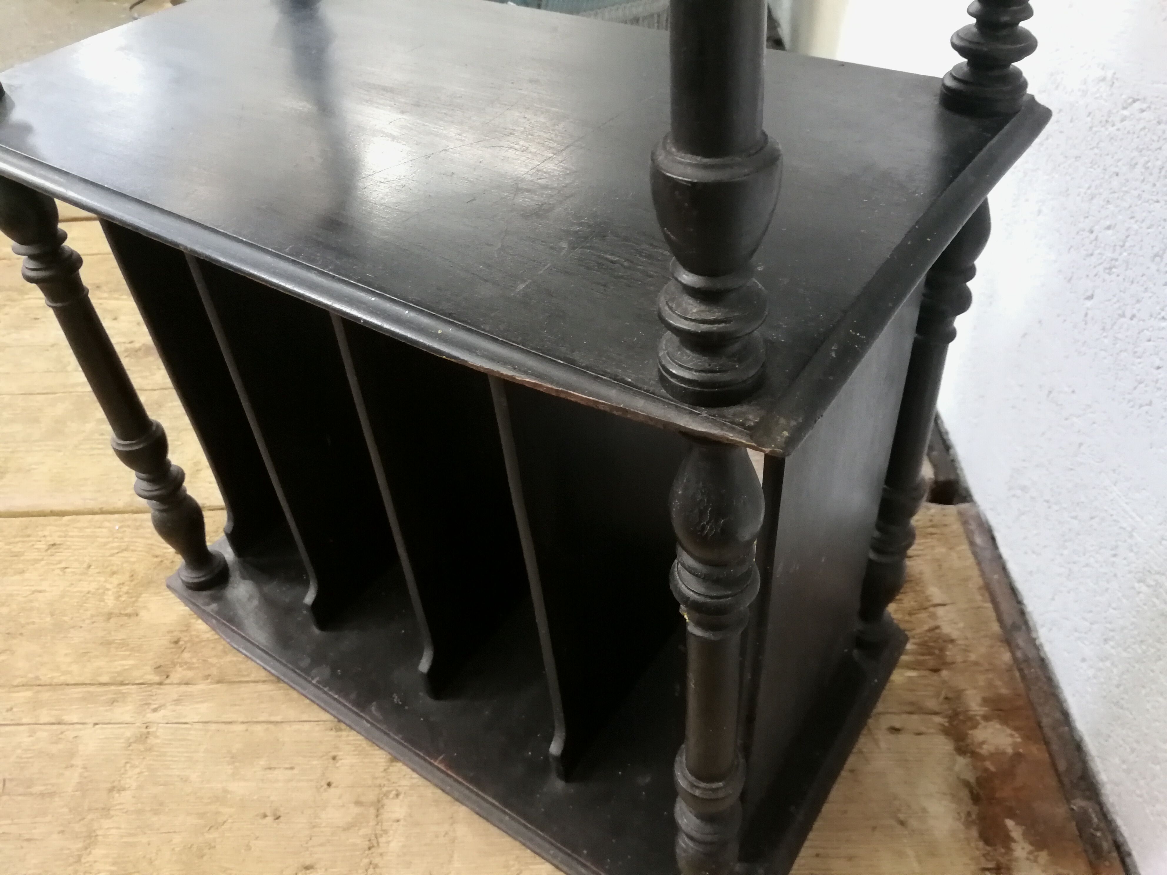 Music shelf Napoleon 3