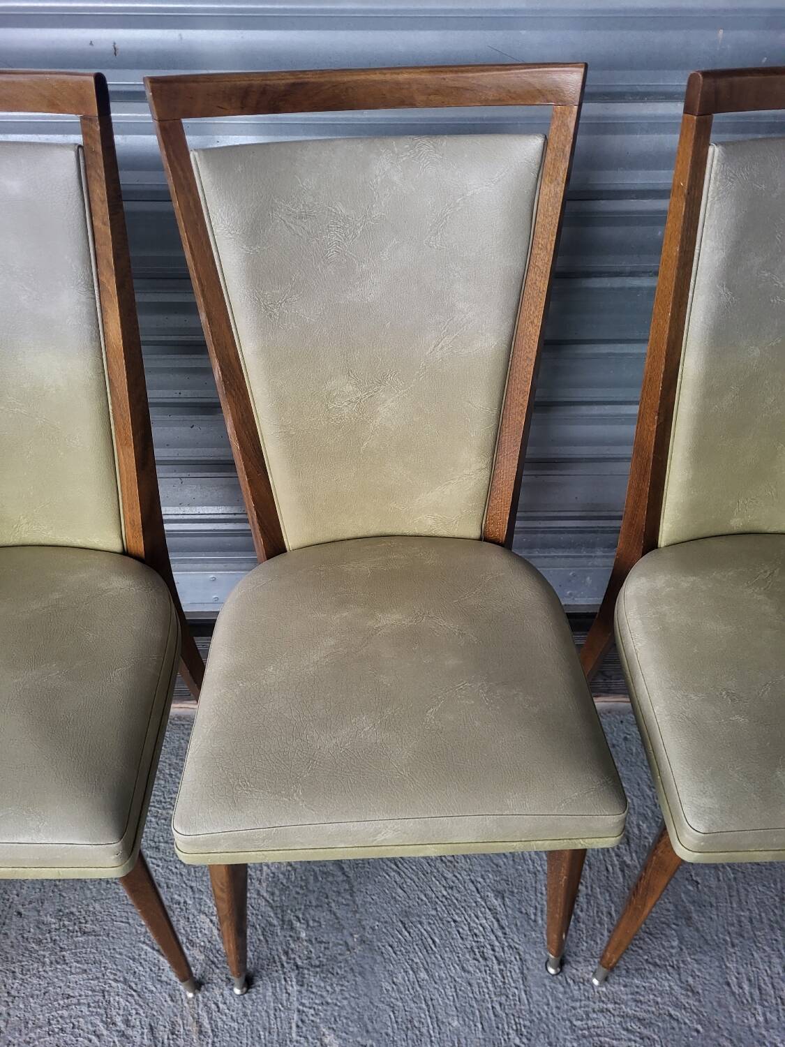 Série suite de 8 chaises Vintage circa 1960